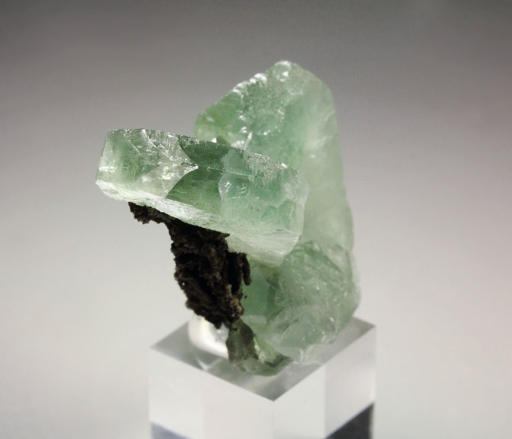 BARYTE with MALACHITE inclusions