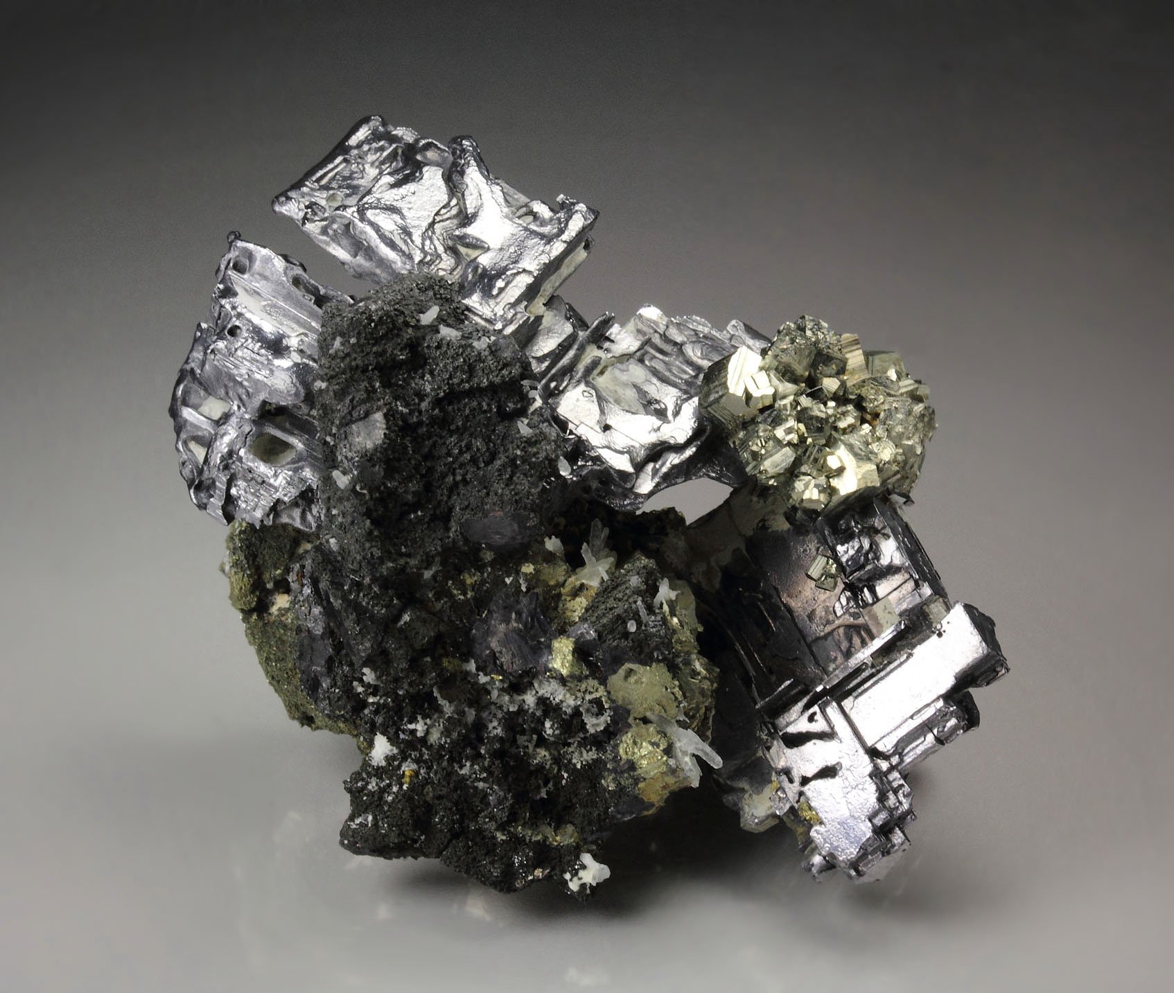 skeletal GALENA, PYRITE, CHALCOPYRITE, SPHALERITE 