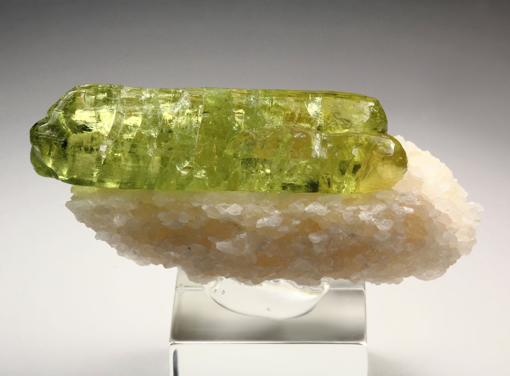 gem FLUORAPATITE bi-terminated