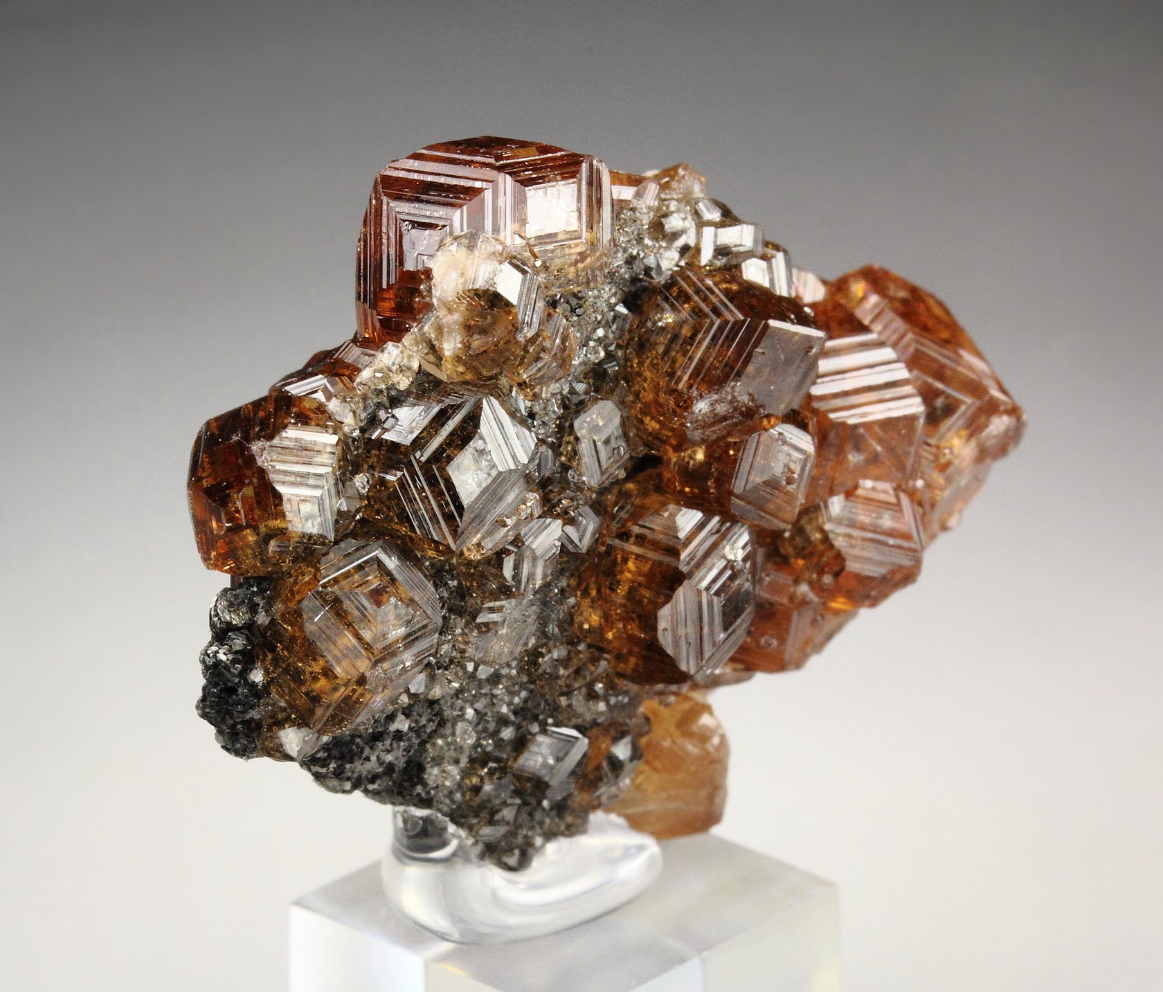 gem GARNET var. GROSSULAR, CLINOCHLORE