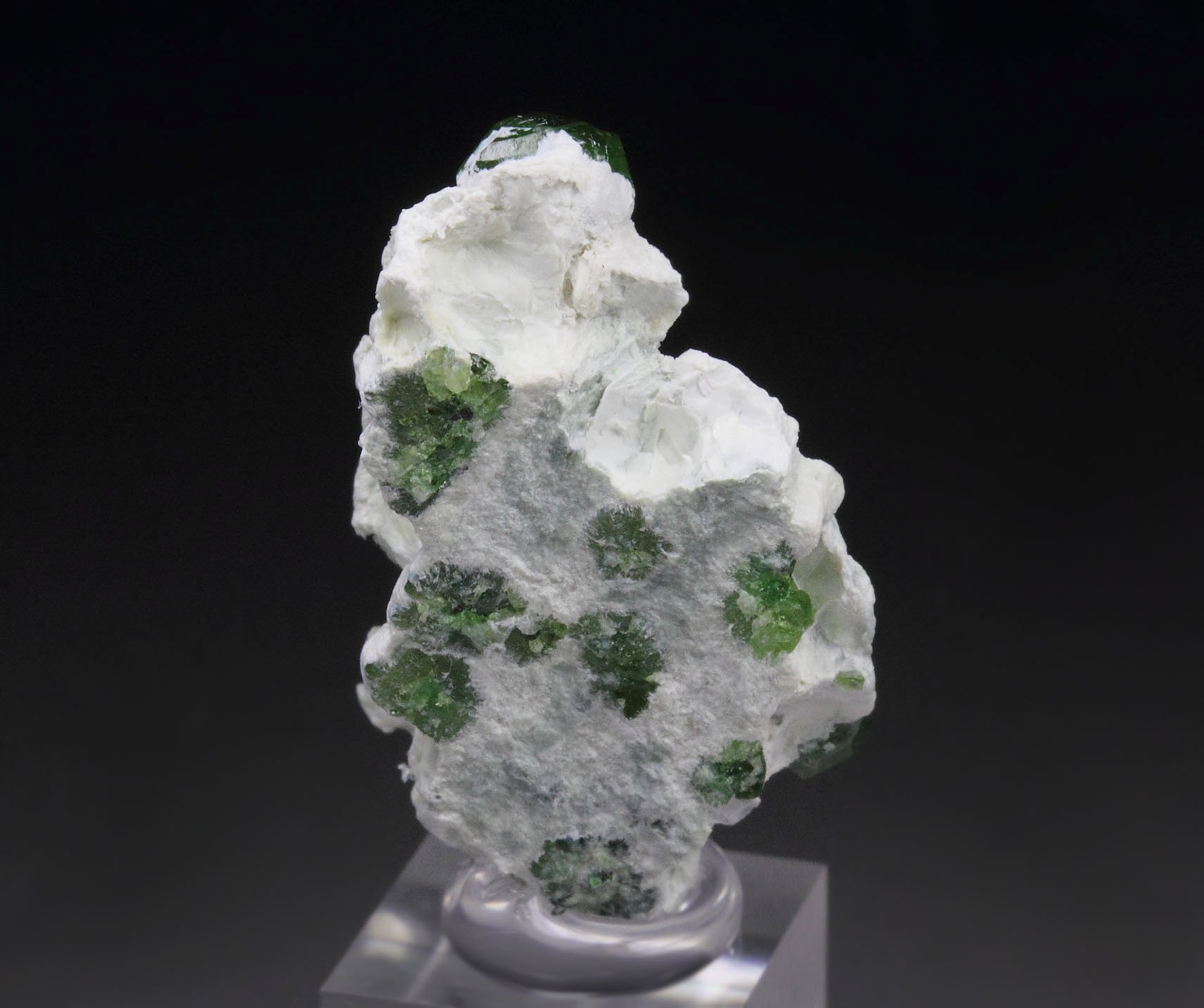 gem GARNET var. ANDRADITE var. DEMANTOID