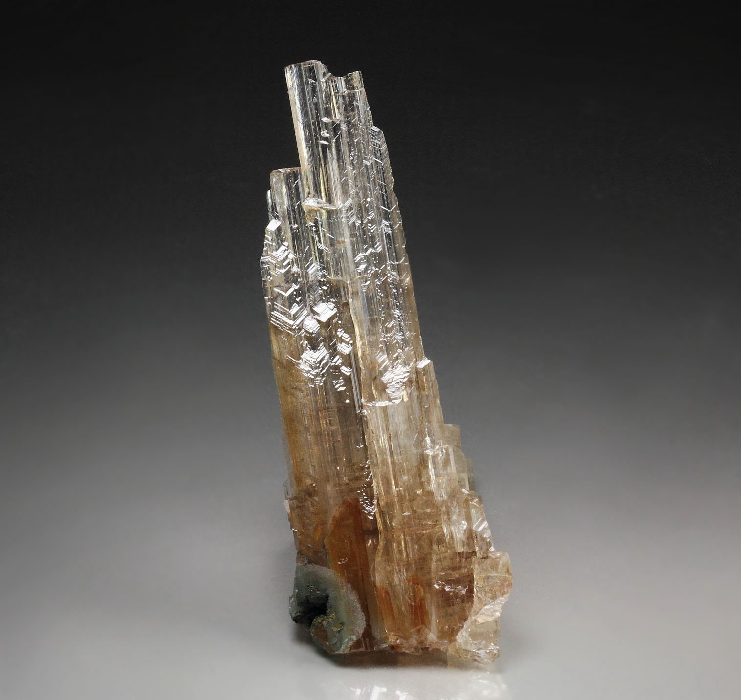 twinned CERUSSITE