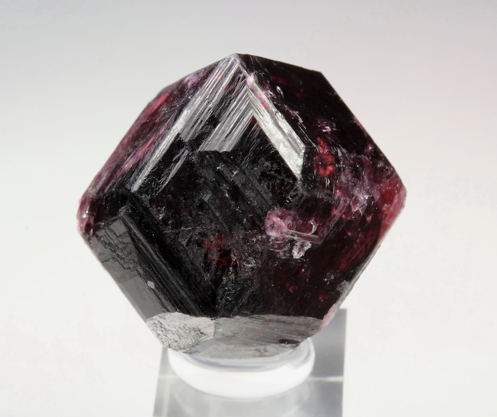 gemmy GARNET var. ALMANDINE