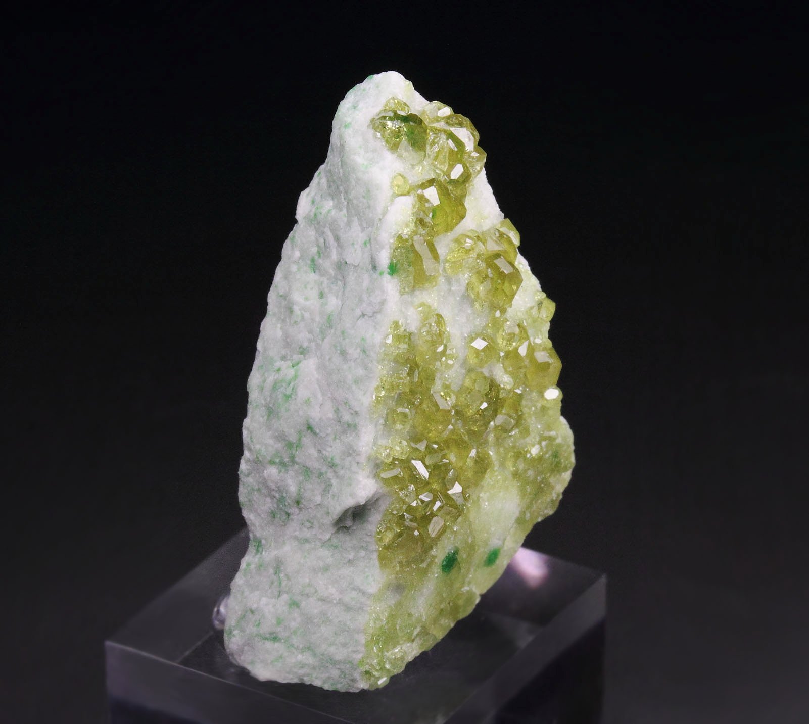 gem GARNET var. ANDRADITE var. TOPAZOLITE