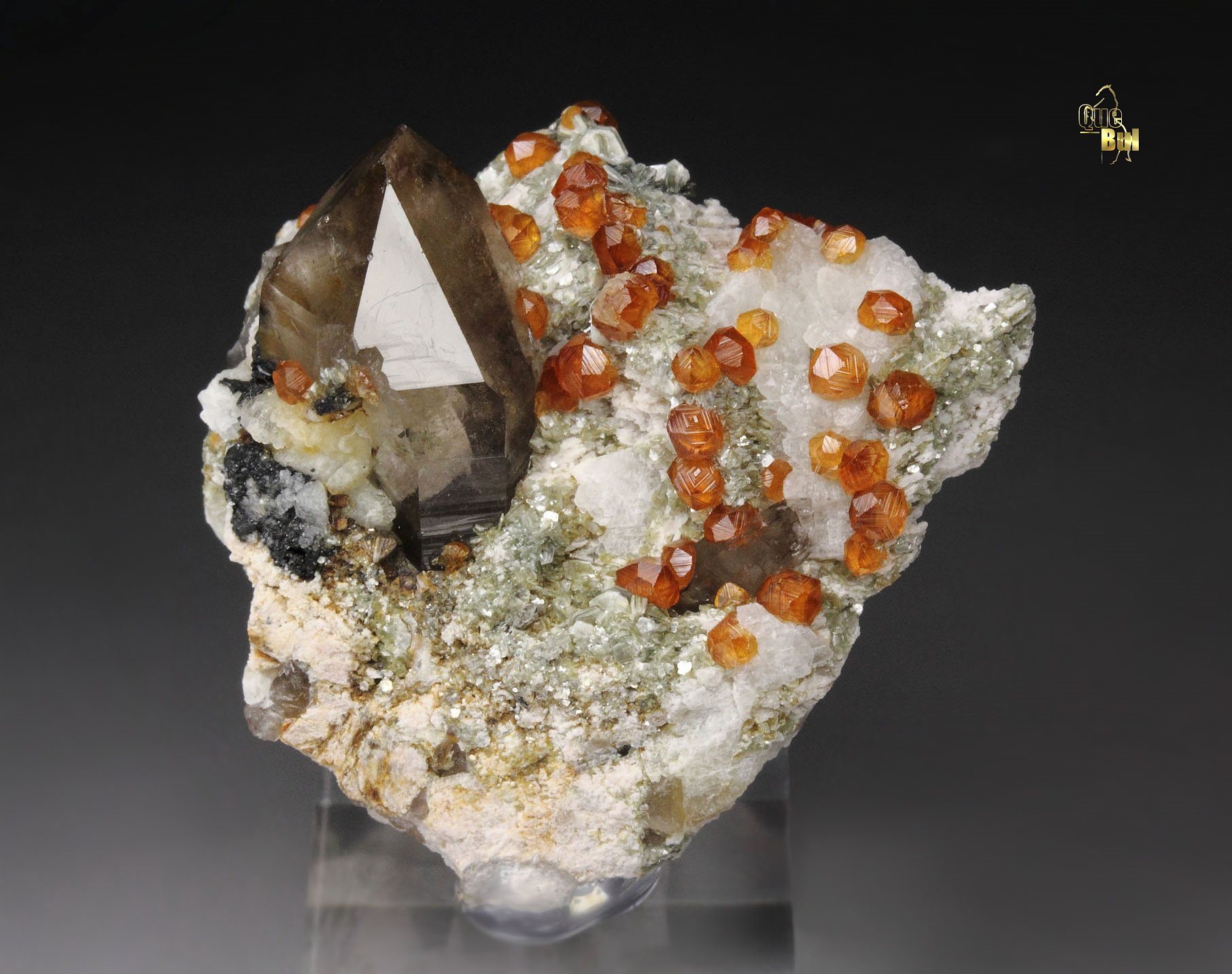 gem GARNET var. SPESSARTINE, QUARTZ var. SMOKY