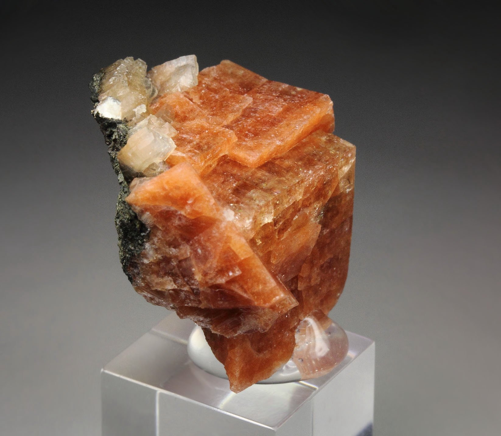 CHABAZITE, HEULANDITE