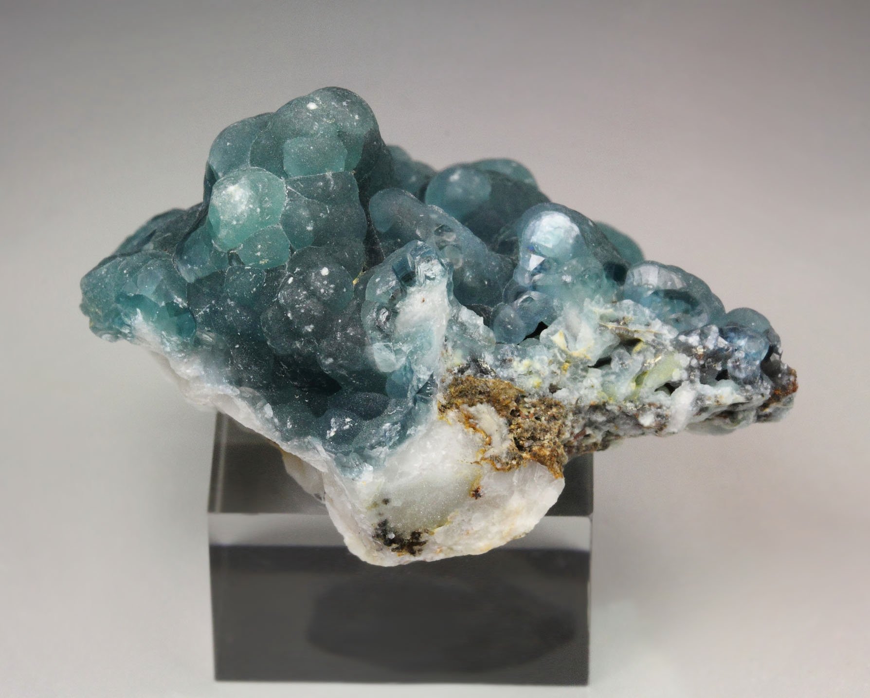 PLUMBOGUMMITE