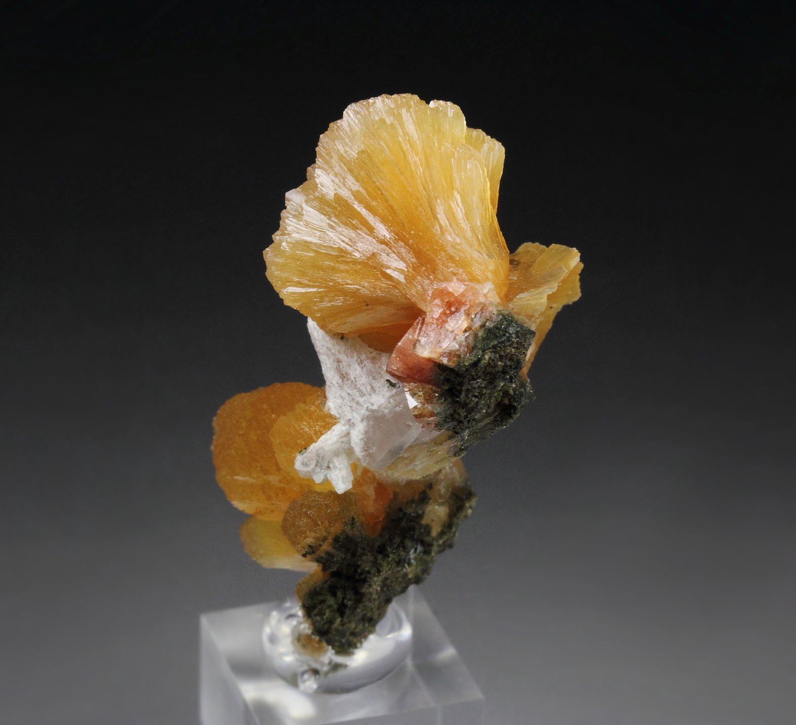 STILBITE, CALCITE, CHABAZITE 