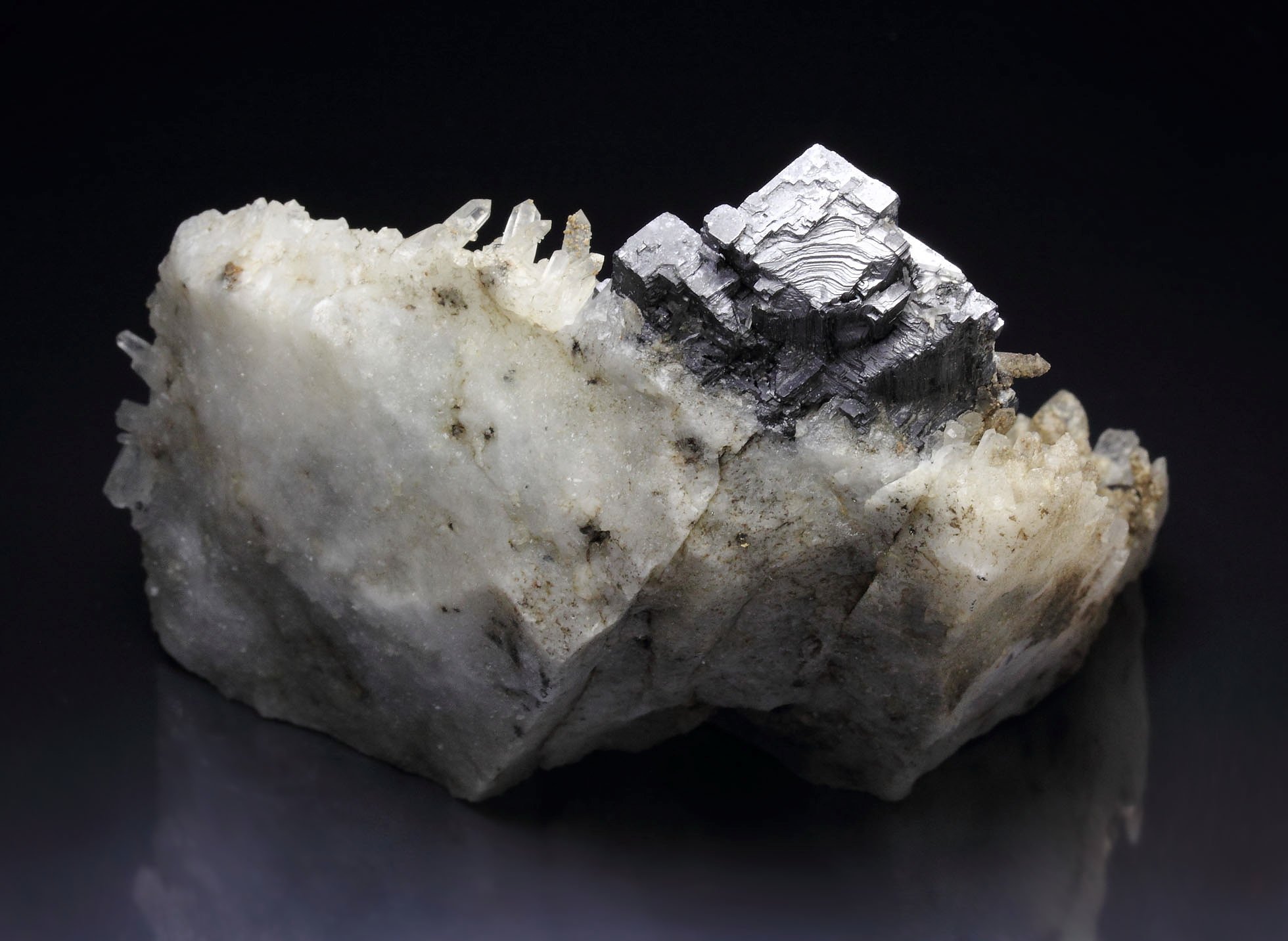 skeletal GALENA, QUARTZ, SPHALERITE