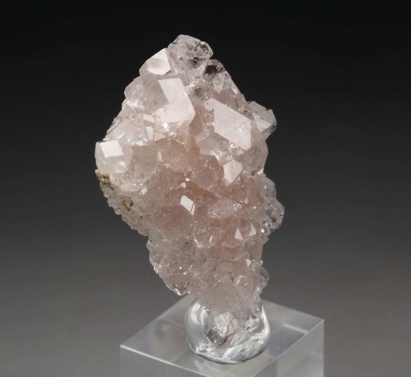 gem PINK GARNET var. GROSSULAR