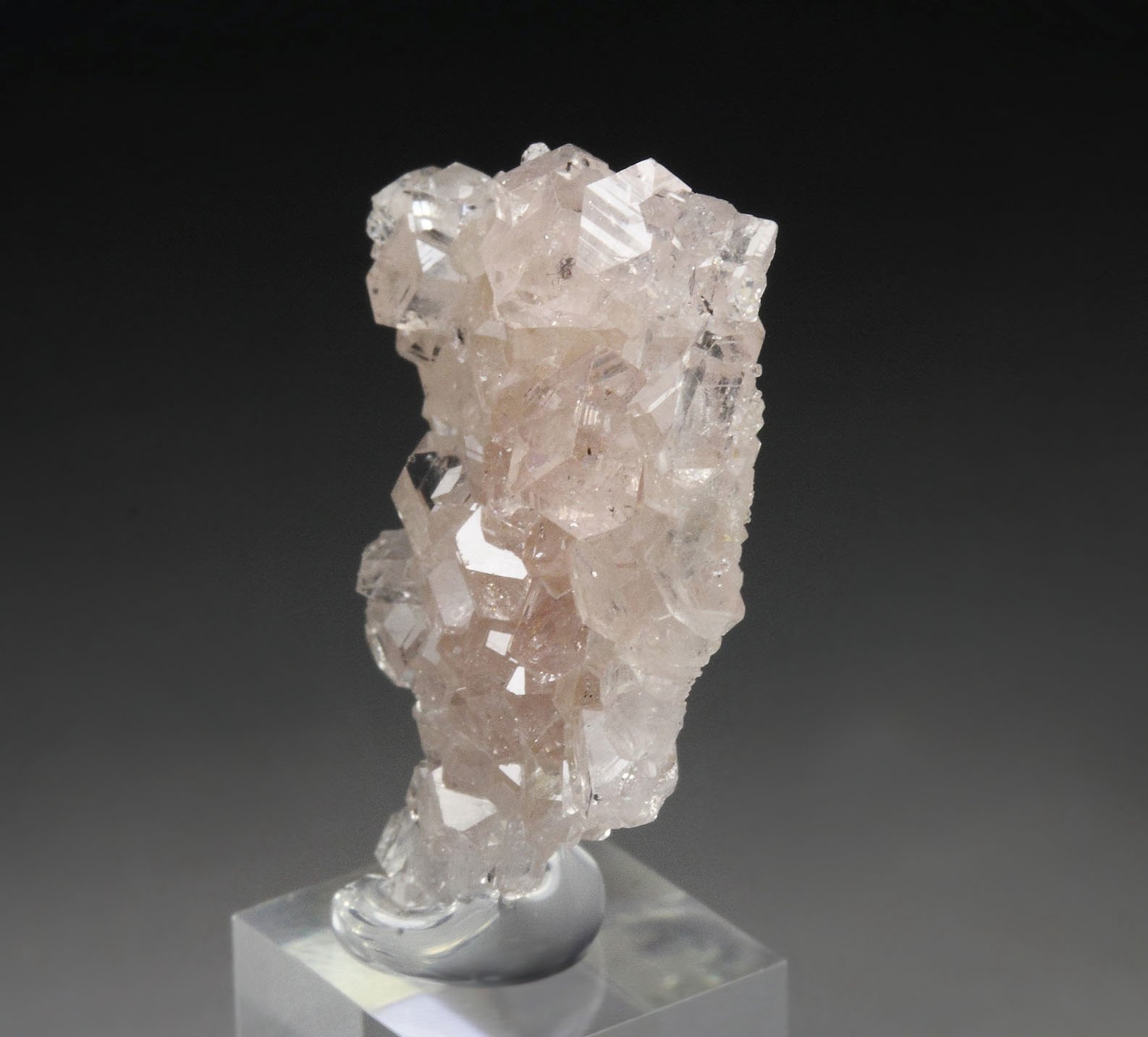 gem PINK GARNET var. GROSSULAR