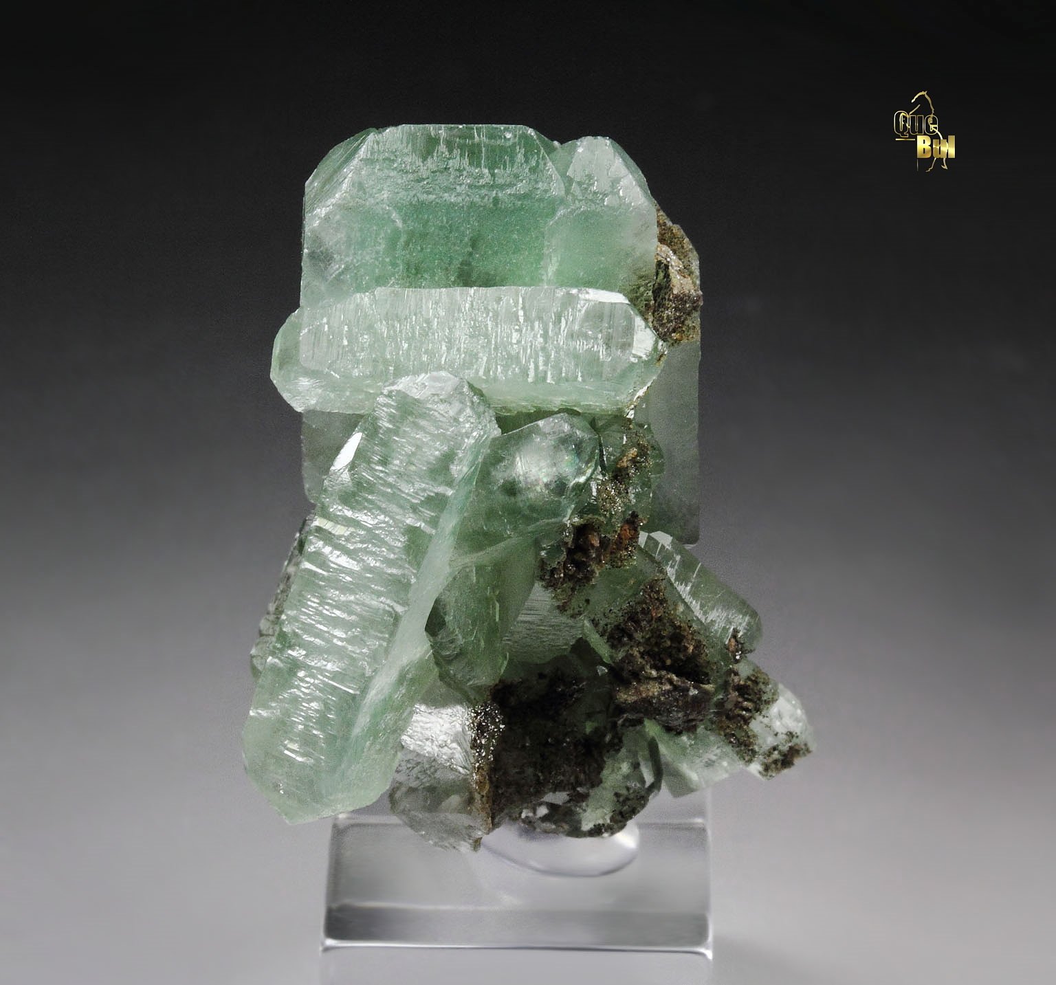 BARYTE with MALACHITE inclusions