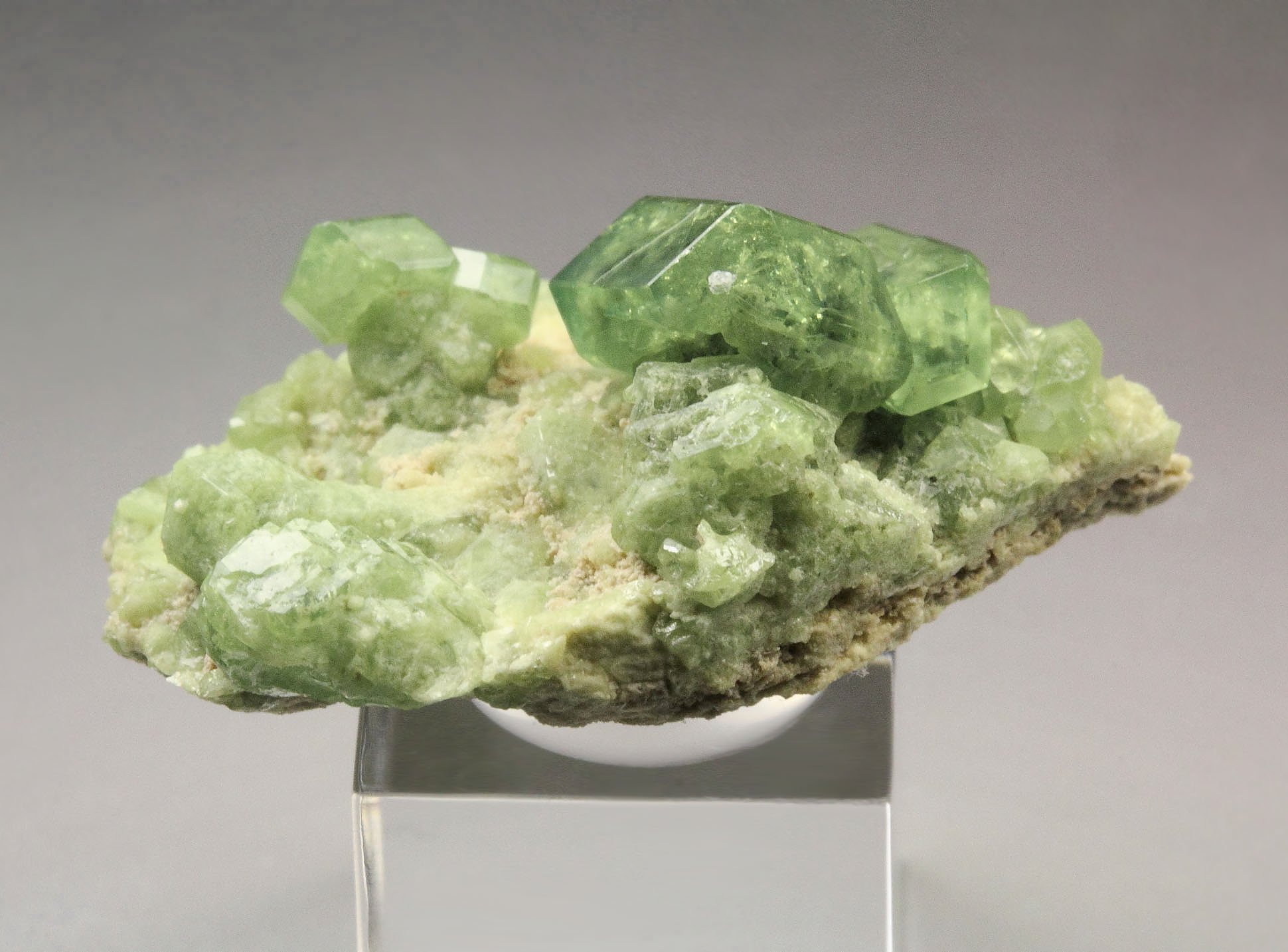 gem GARNET var. ANDRADITE var. DEMANTOID