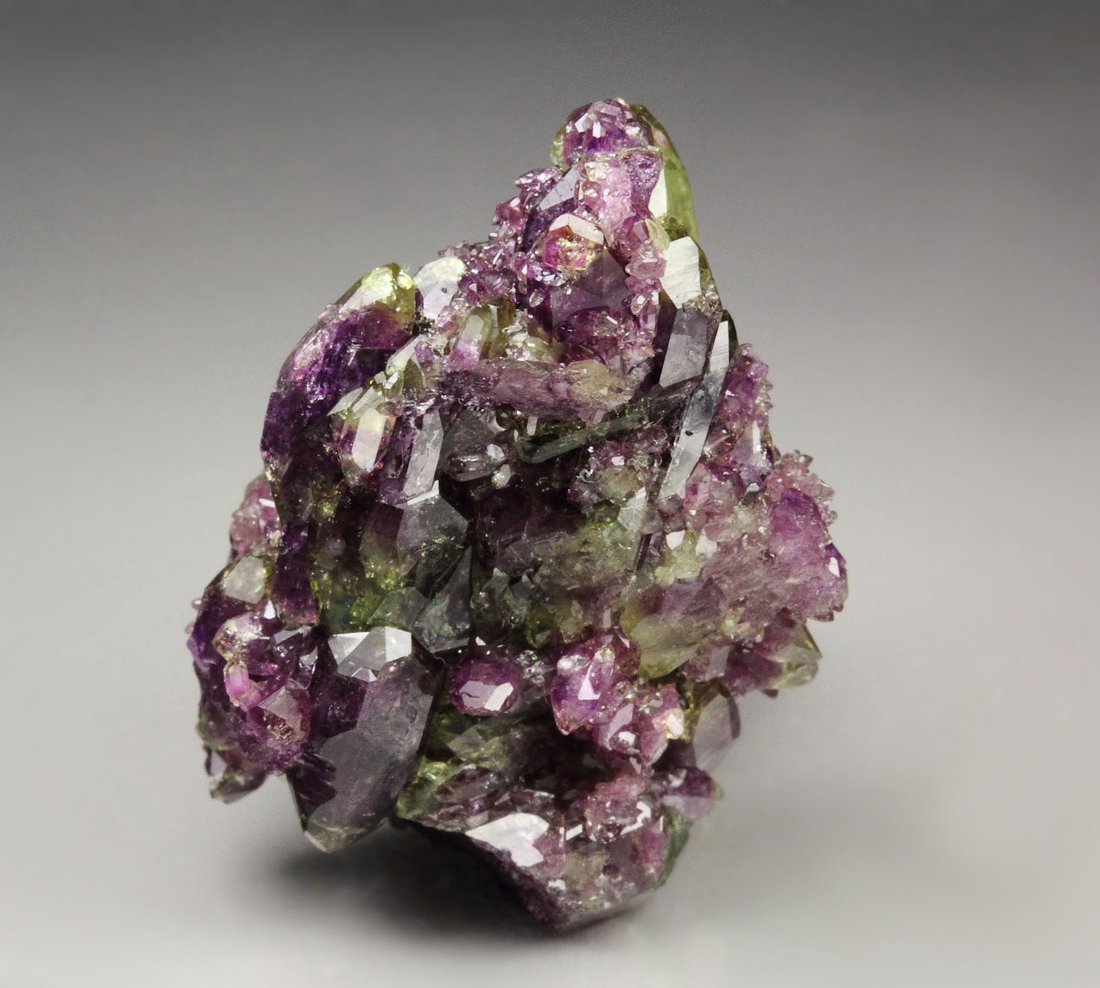 gemmy VESUVIANITE var. MANGANOAN bi-terminated