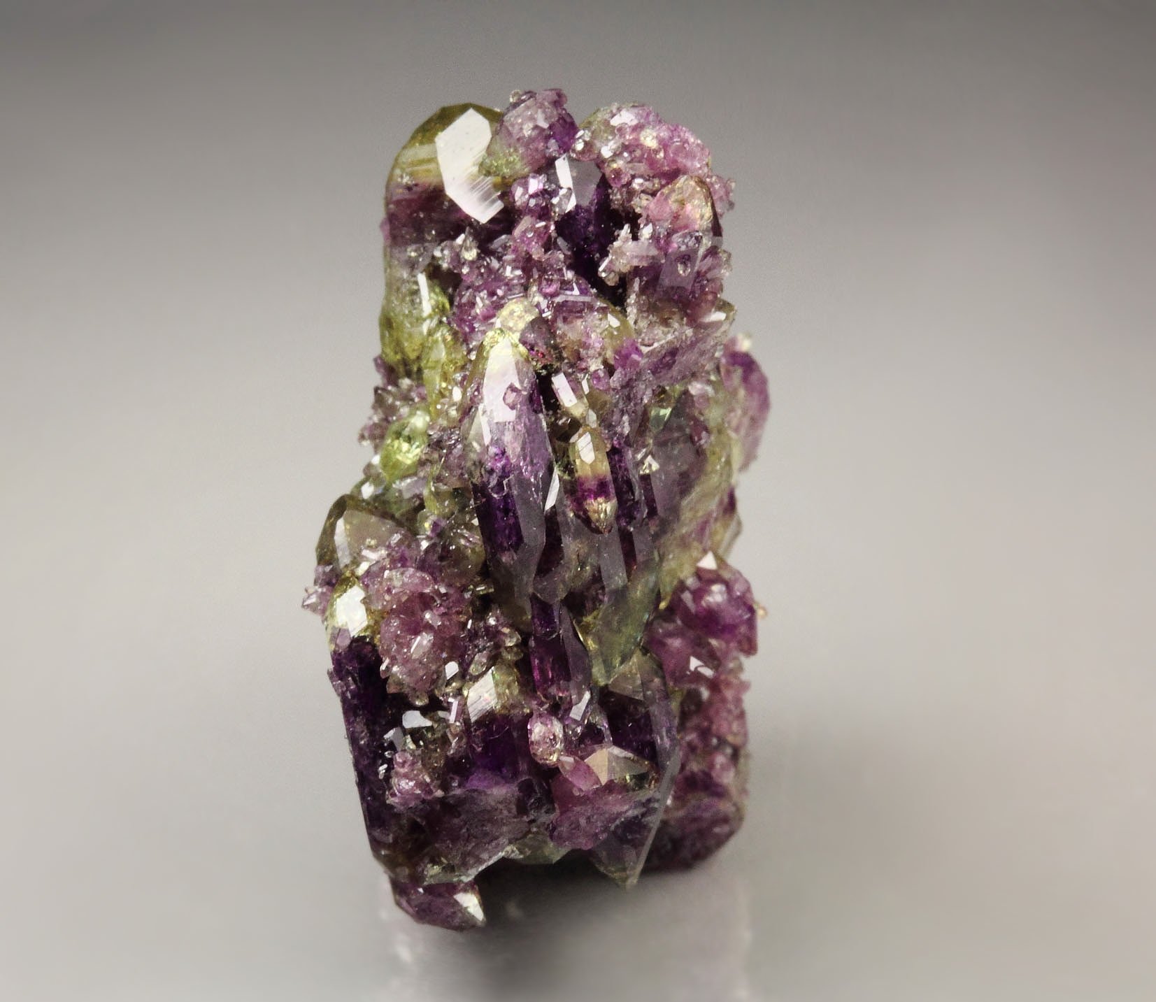 gemmy VESUVIANITE var. MANGANOAN bi-terminated