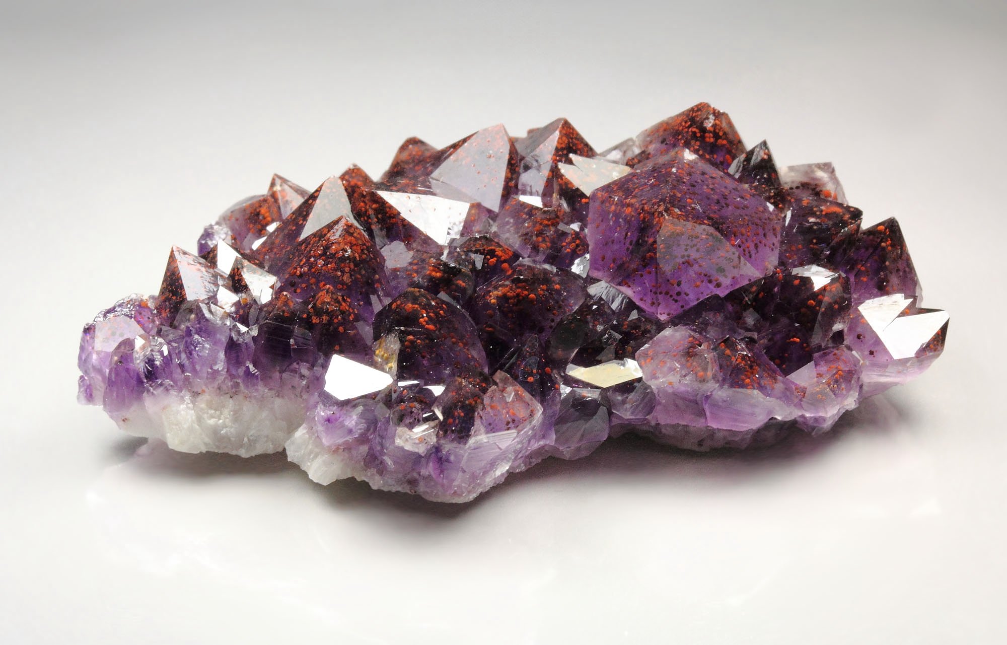 QUARTZ var. AMETHYST with HEMATITE inclusions