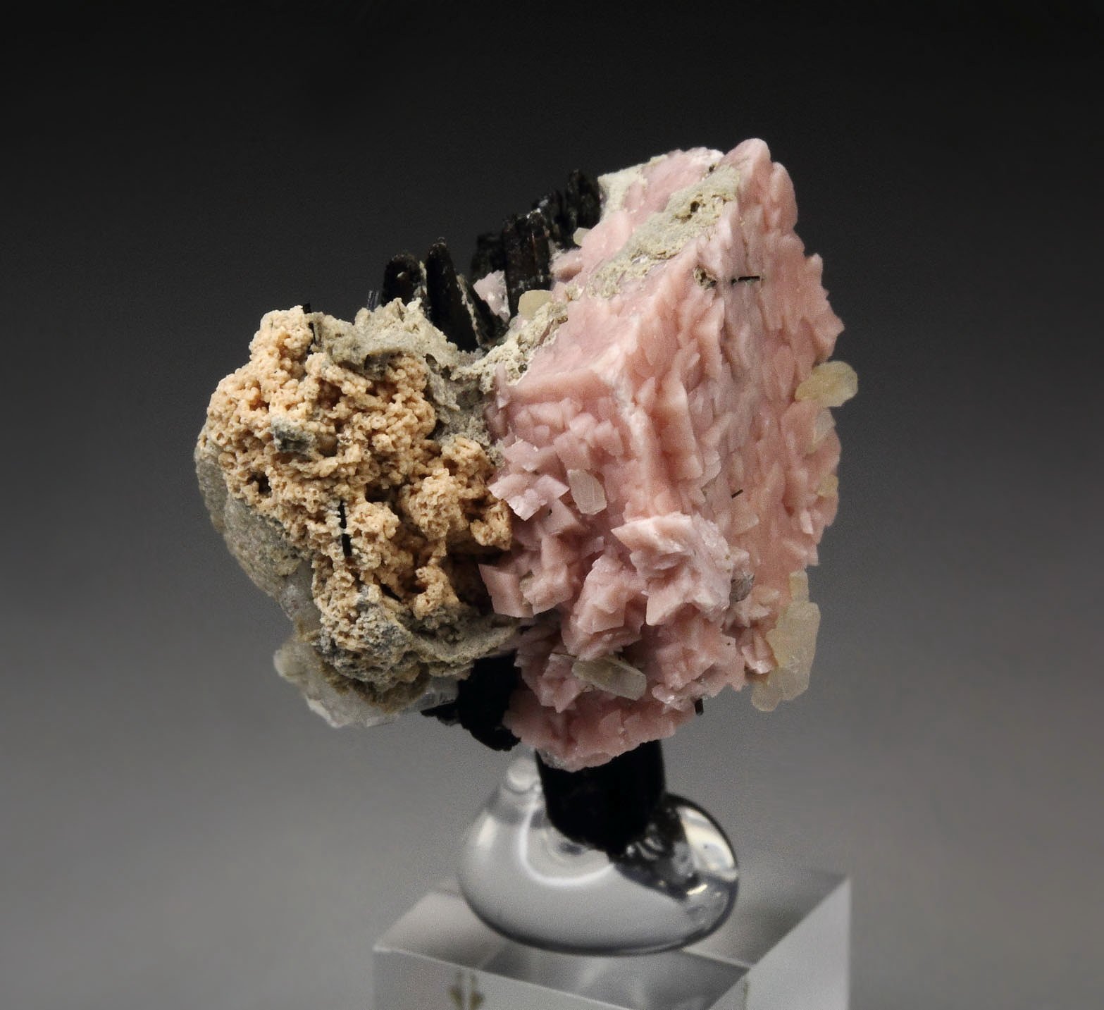 RHODOCHROSITE, AEGIRINE, NATROLITE, ALBITE