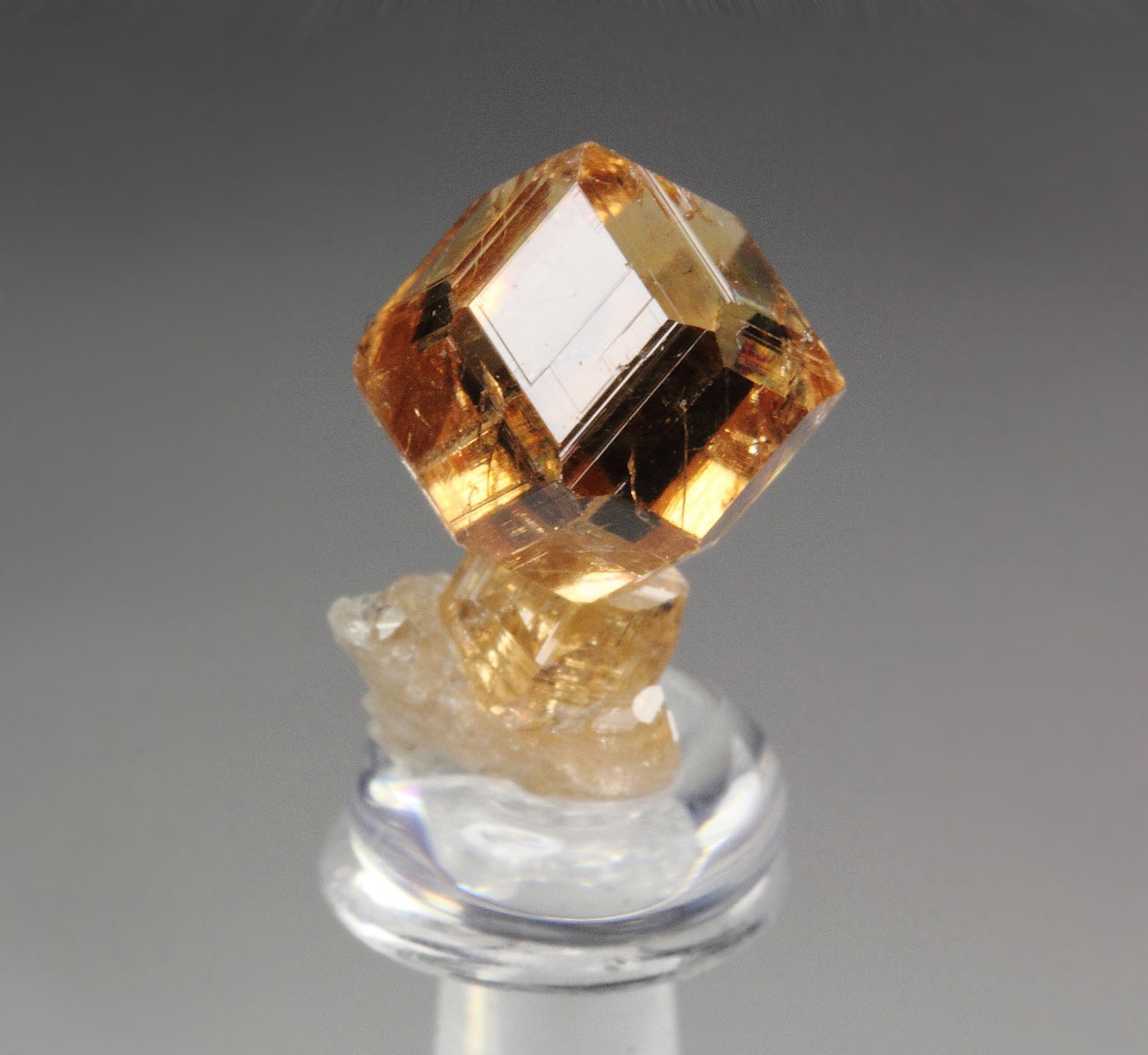 gem GARNET var. GROSSULAR, DIOPSIDE