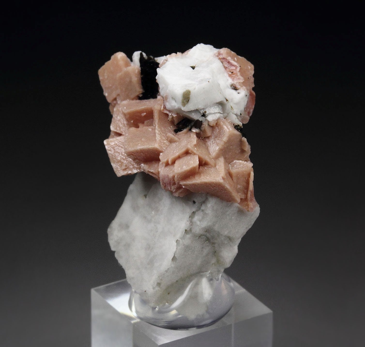 RHODOCHROSITE, AEGIRINE