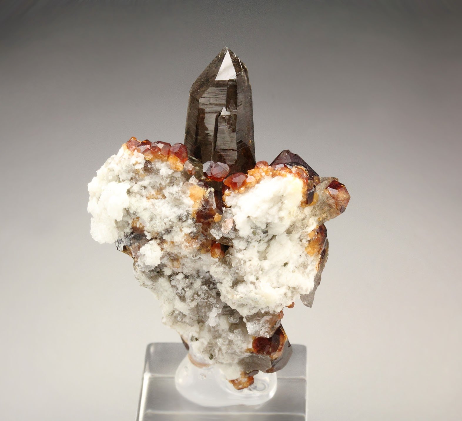 gemmy GARNET var. SPESSARTINE, QUARTZ var. SMOKY