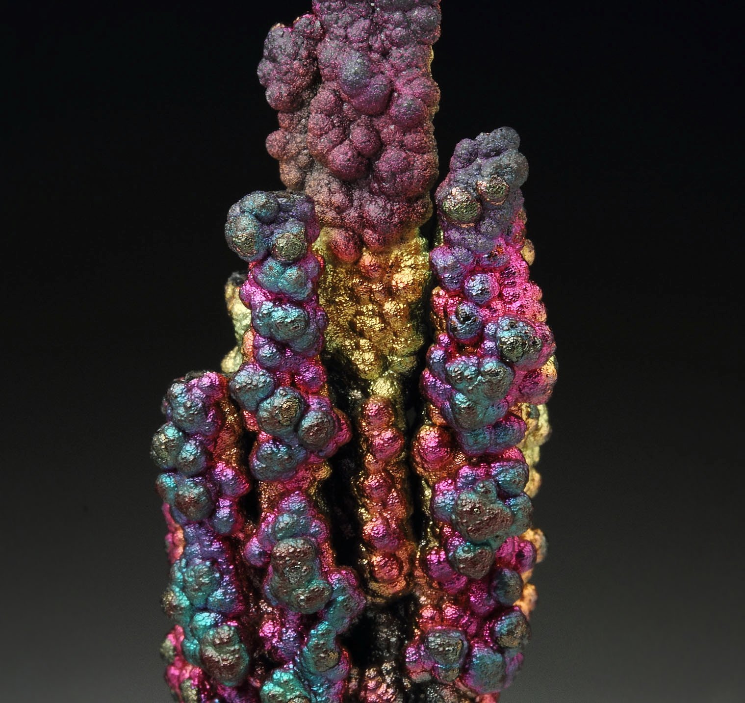 iridescent GOETHITE