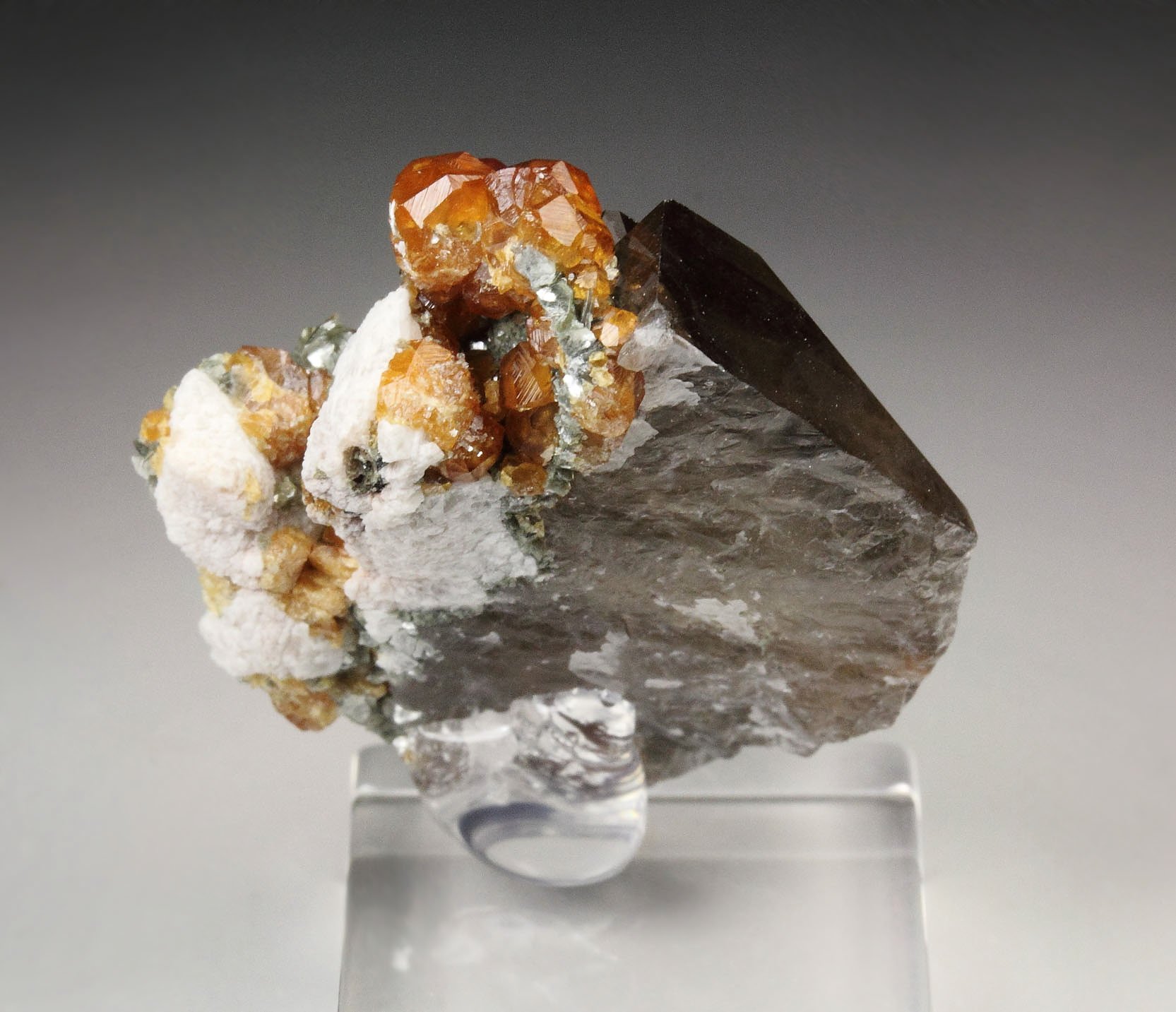 gem GARNET var. SPESSARTINE, QUARTZ var. SMOKY