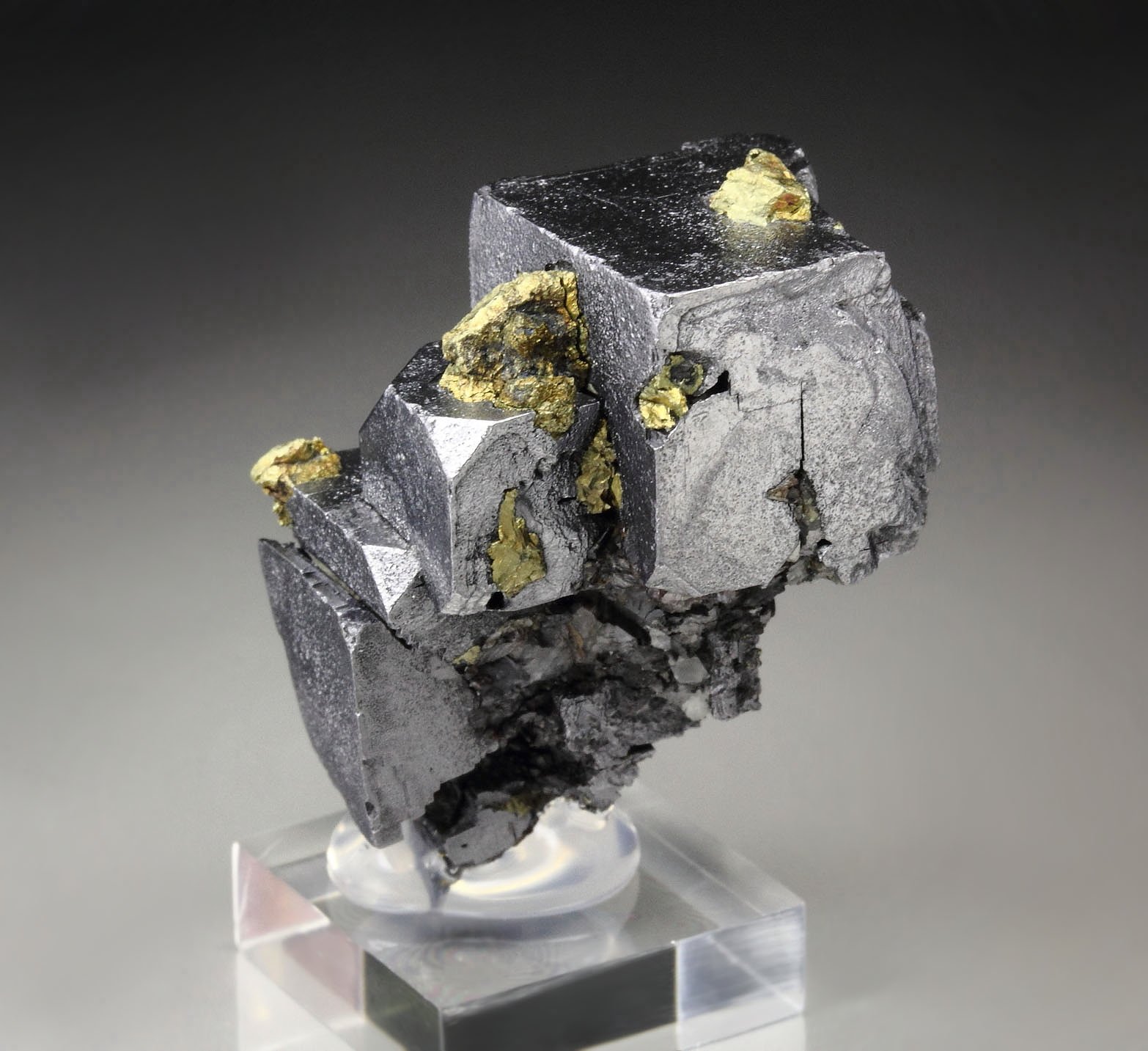 skeletal GALENA, CHALCOPYRITE