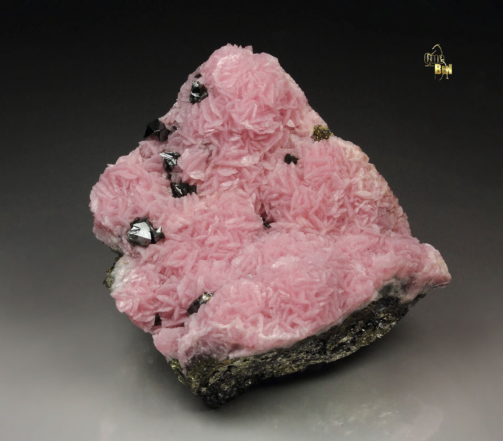 RHODOCHROSITE, TETRAHEDRITE