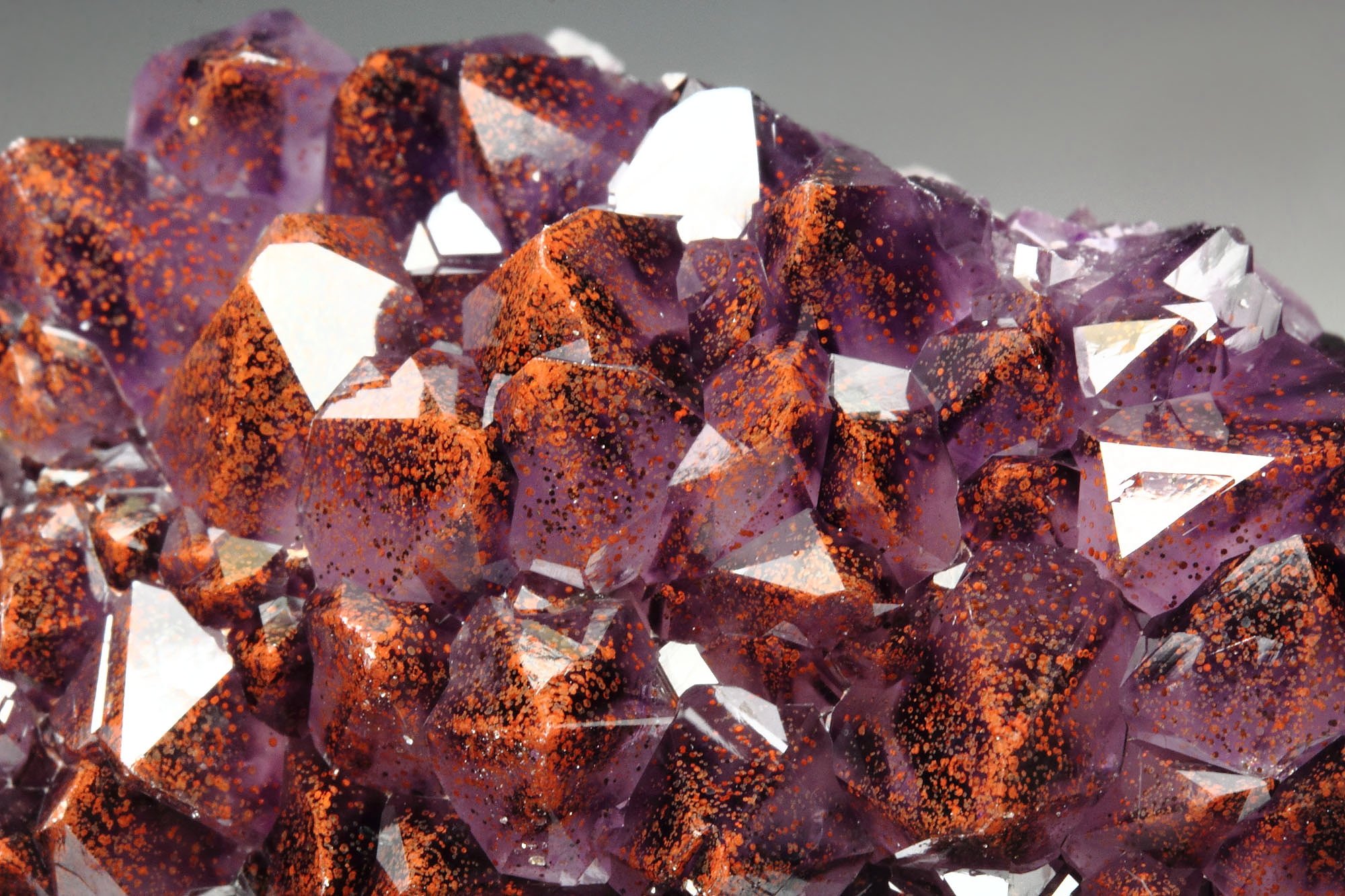 QUARTZ var. AMETHYST with HEMATITE inclusions