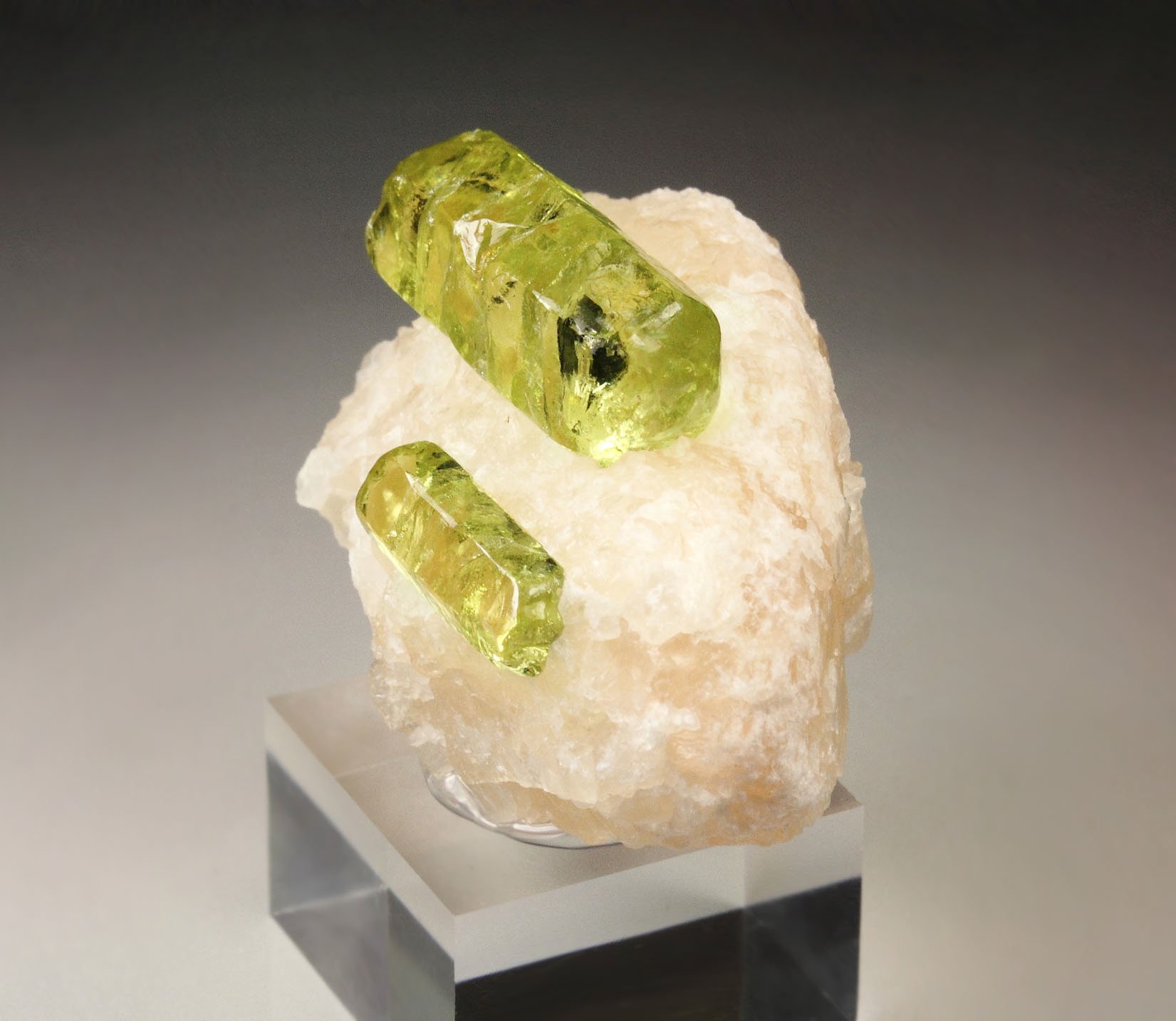 gem FLUORAPATITE bi-terminated