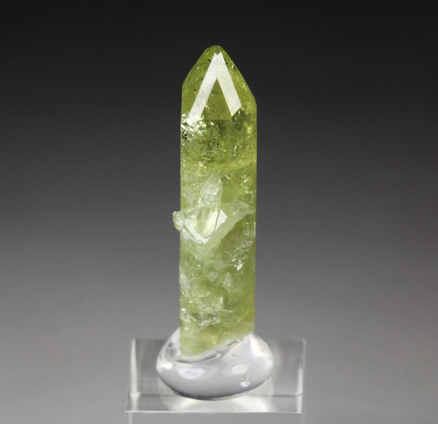 gem VESUVIANITE