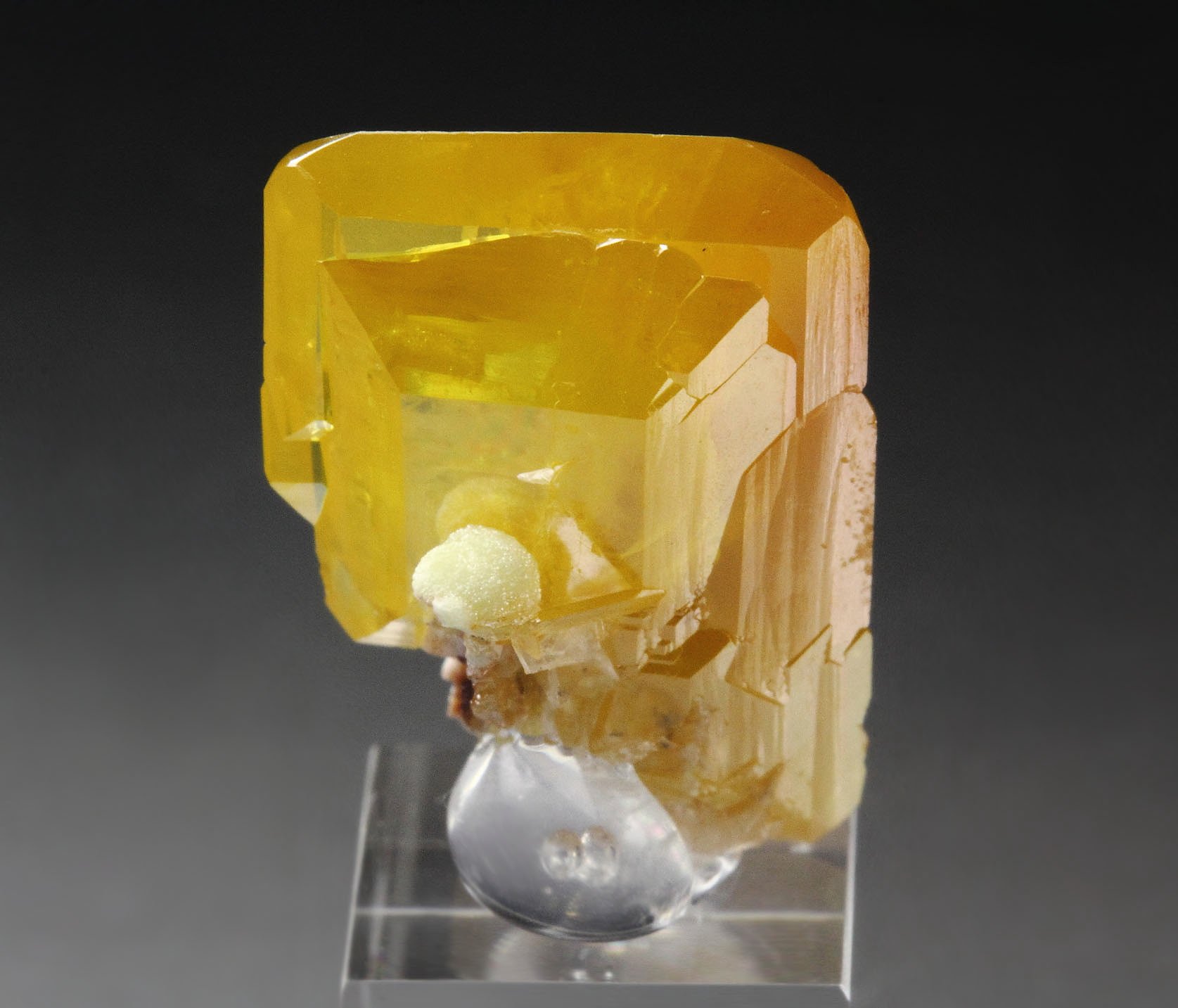 WULFENITE