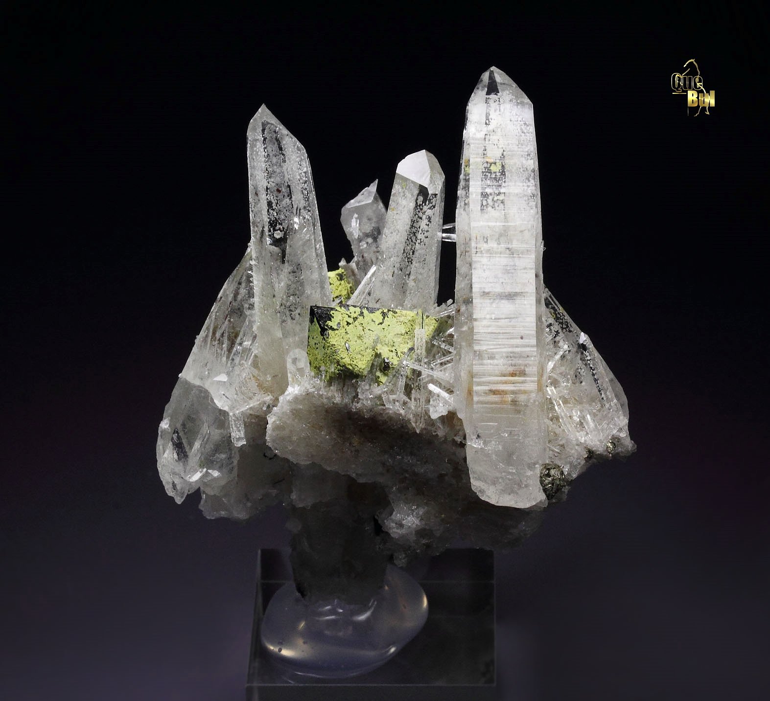 SCHEELITE, STOLZITE, QUARTZ