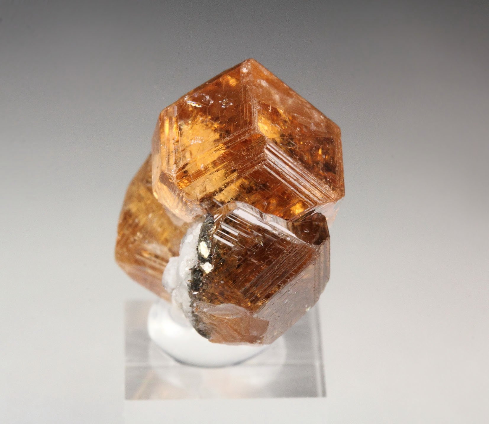 gem GARNET var. GROSSULAR