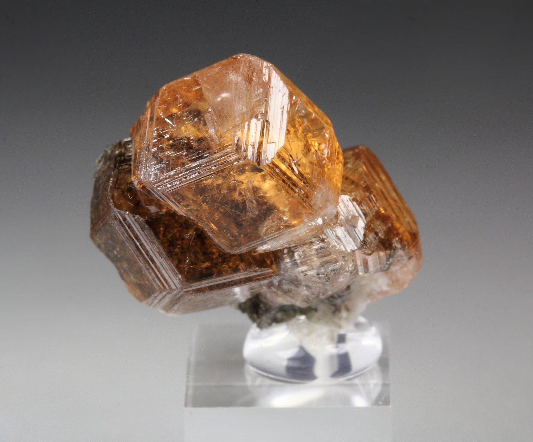 gem GARNET var. GROSSULAR