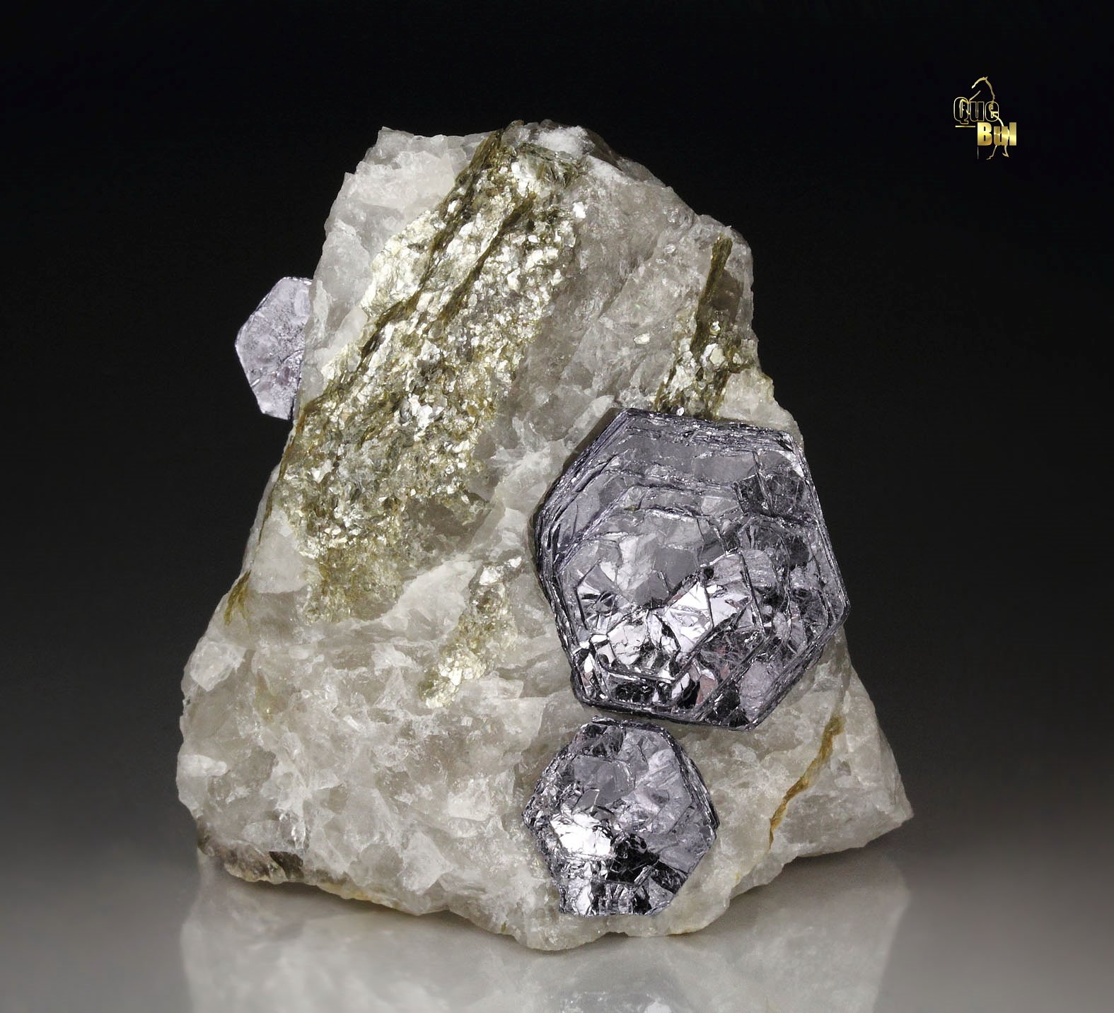 MOLYBDENITE 