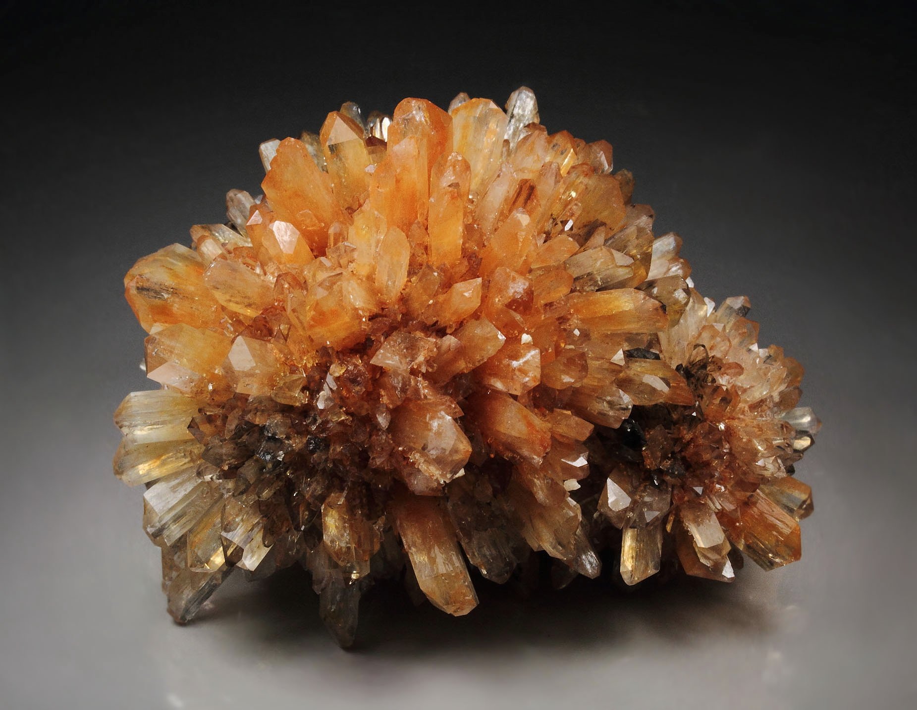 CREEDITE