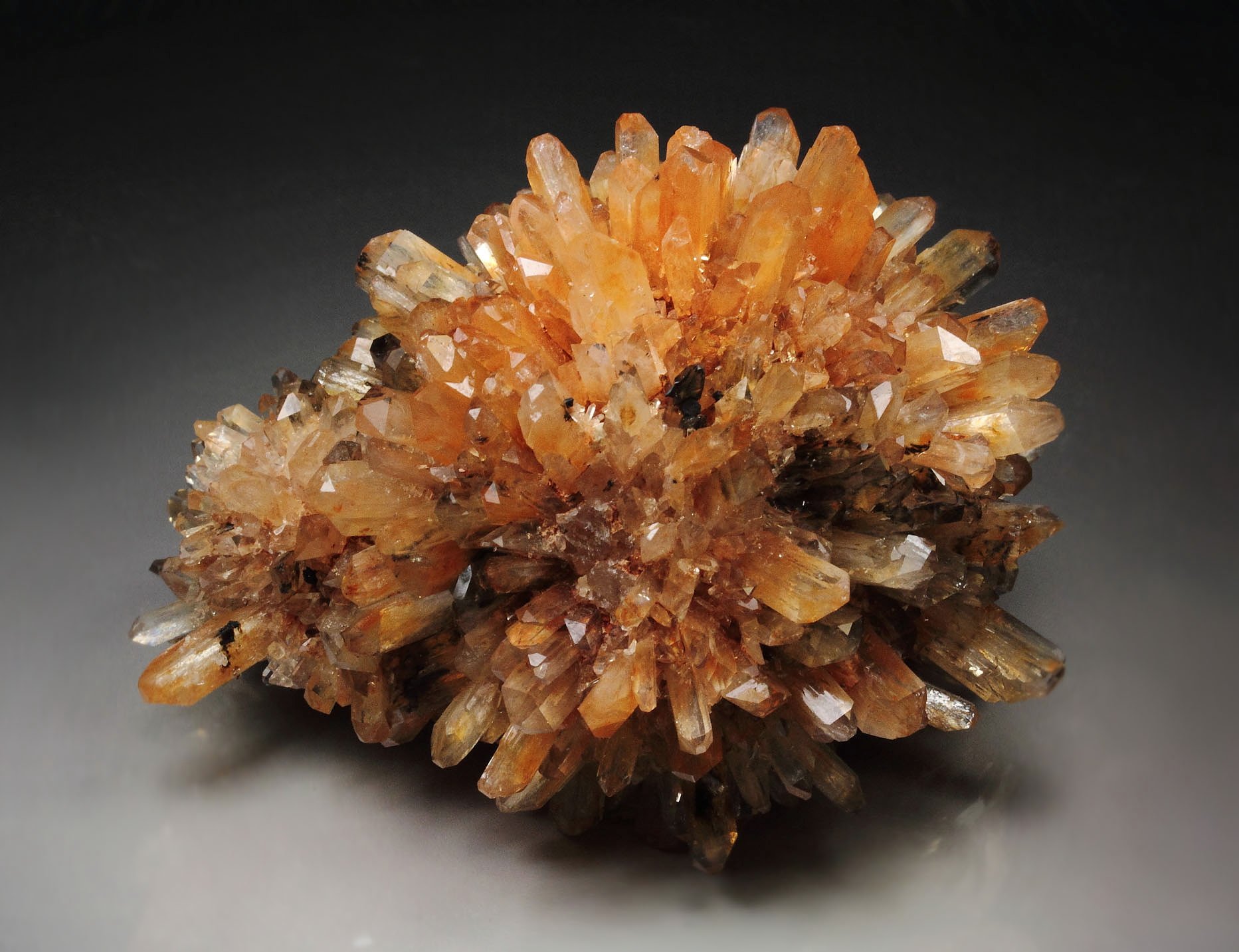 CREEDITE