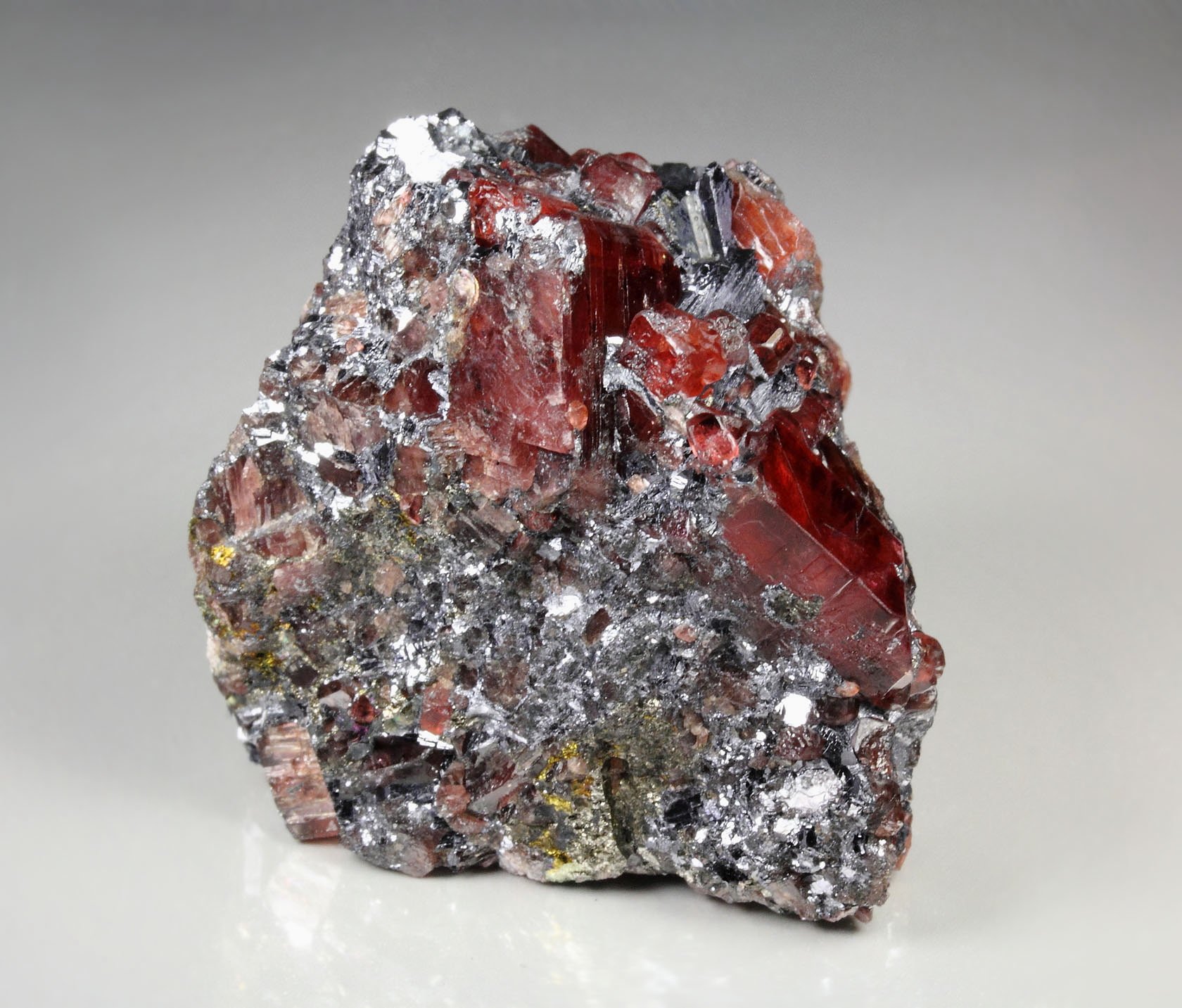gem RHODONITE