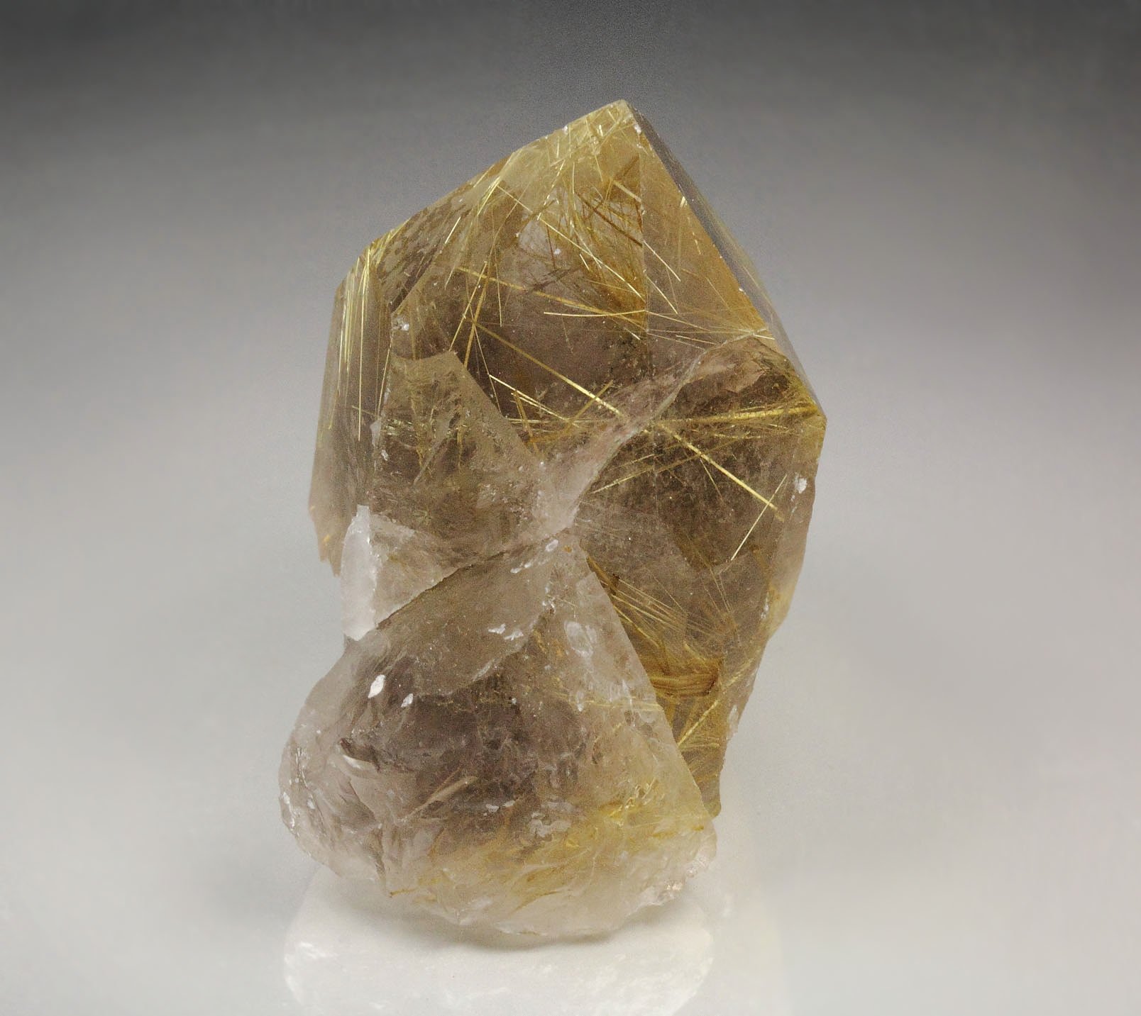 QUARTZ with RUTILE inclusions