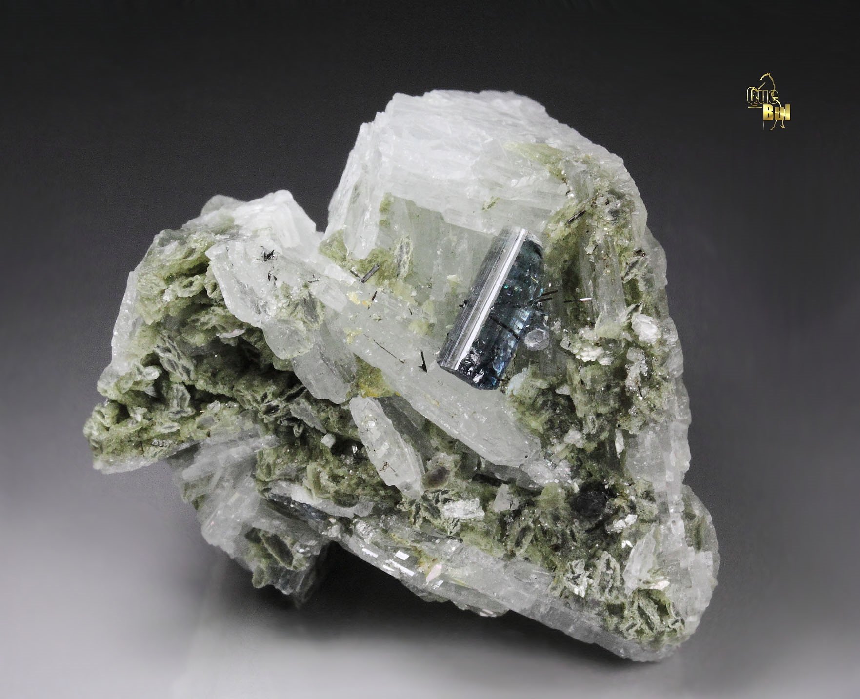 gem FLUORAPATITE, ALBITE, MUSCOVITE