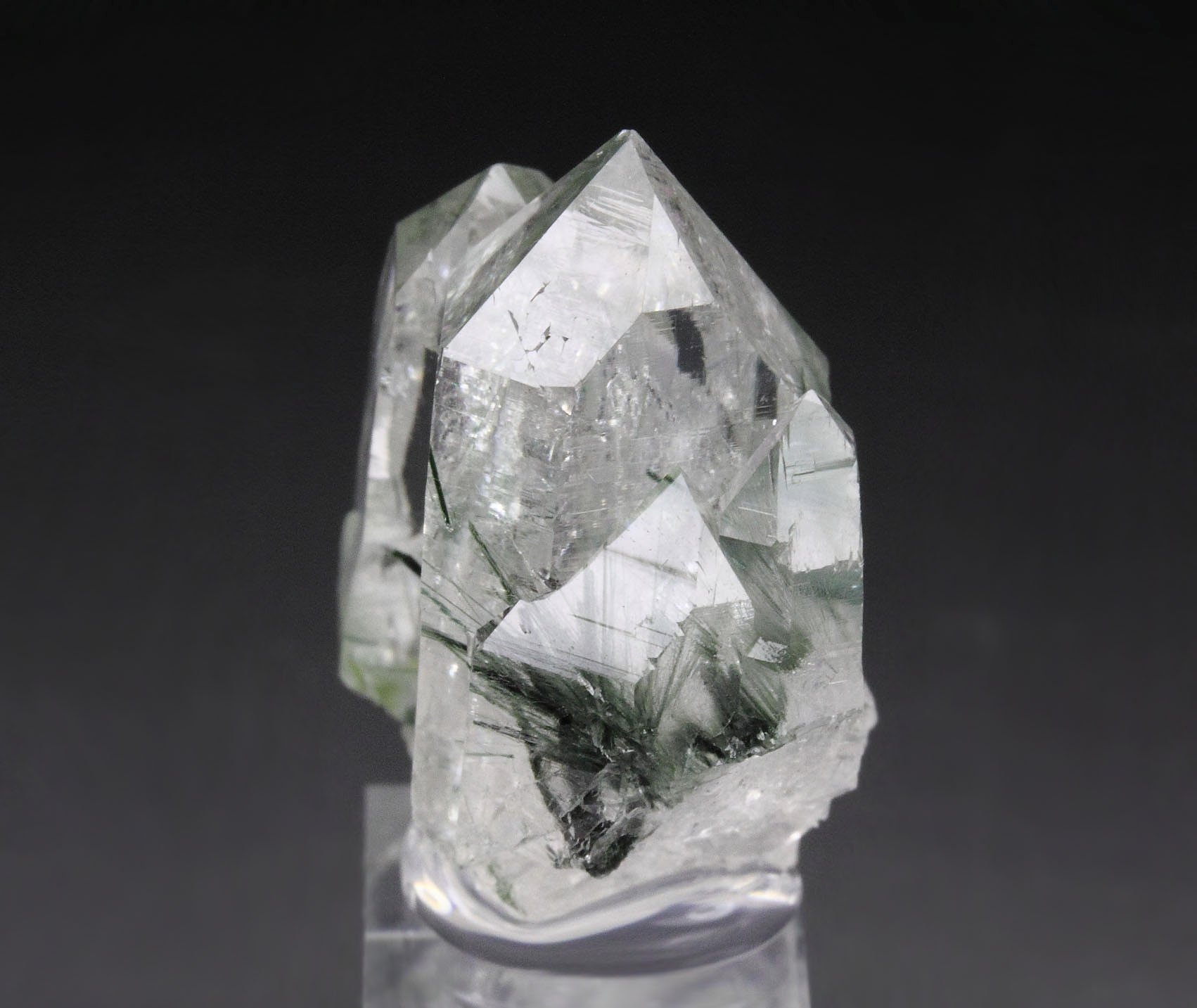 QUARTZ with ACTINOLITE inclusions