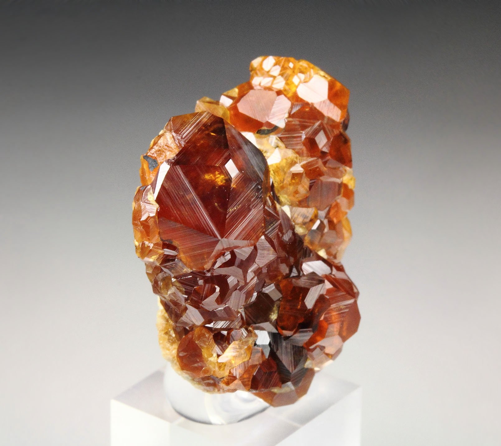 gem GARNET var. SPESSARTINE