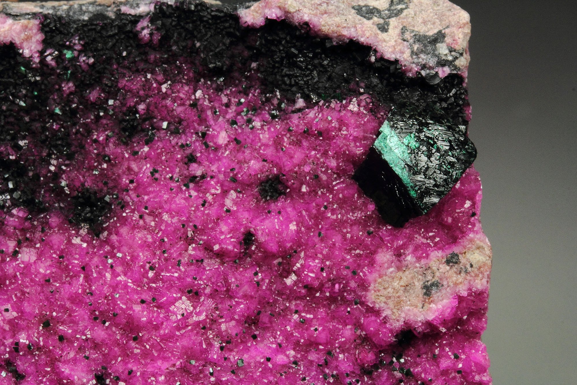 DOLOMITE var. COBALTOAN DOLOMITE, crystallized MALACHITE, HETEROGENITE