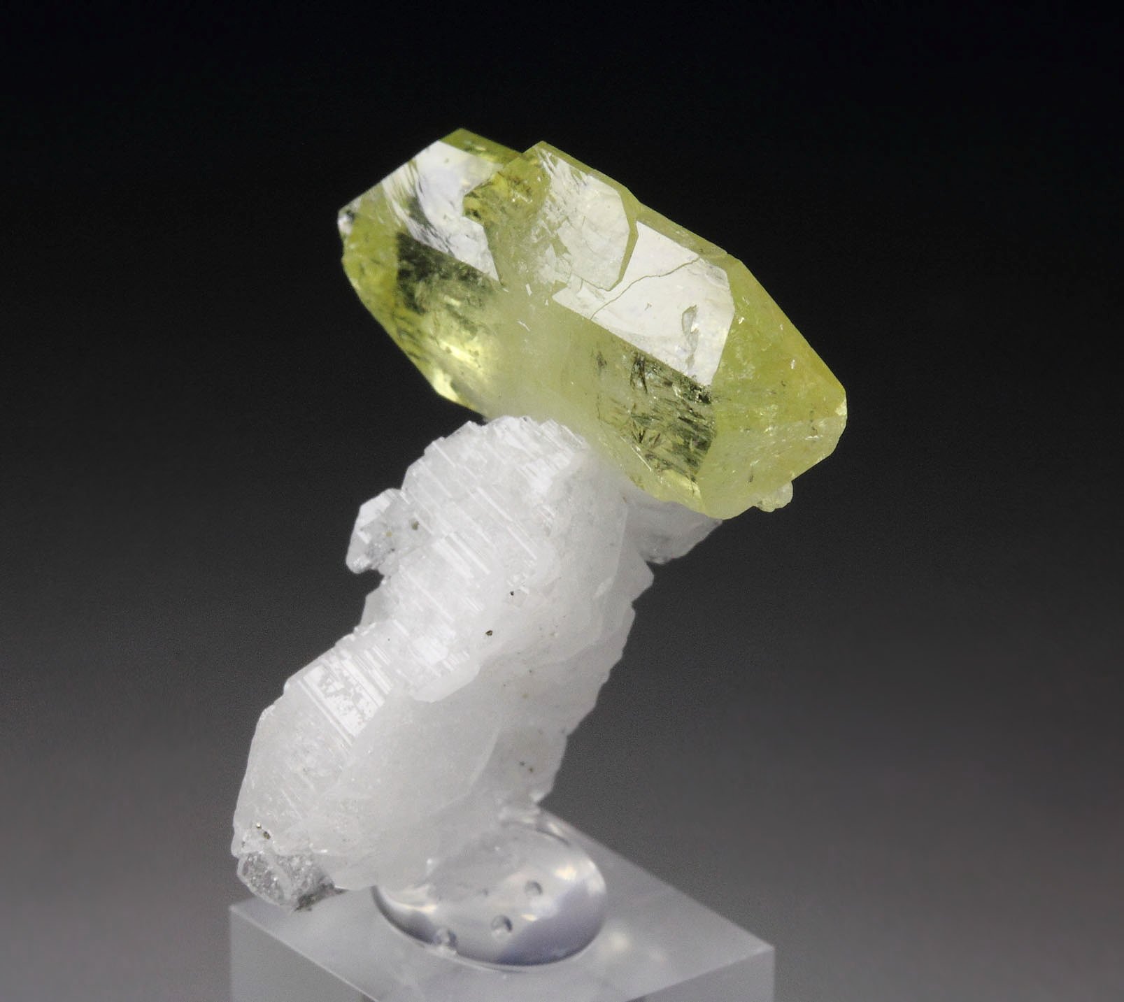 gem BRAZILIANITE, ALBITE