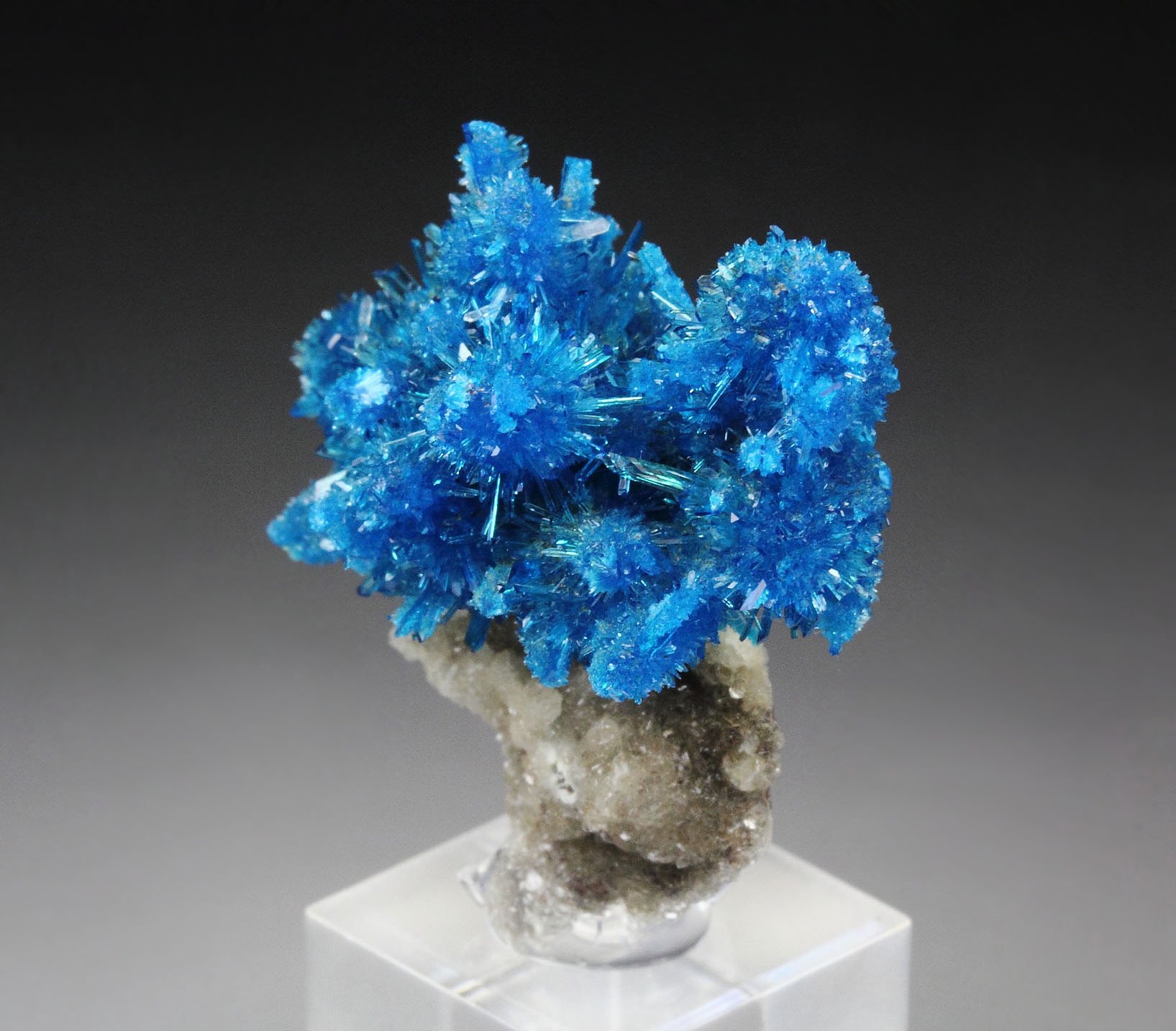 PENTAGONITE