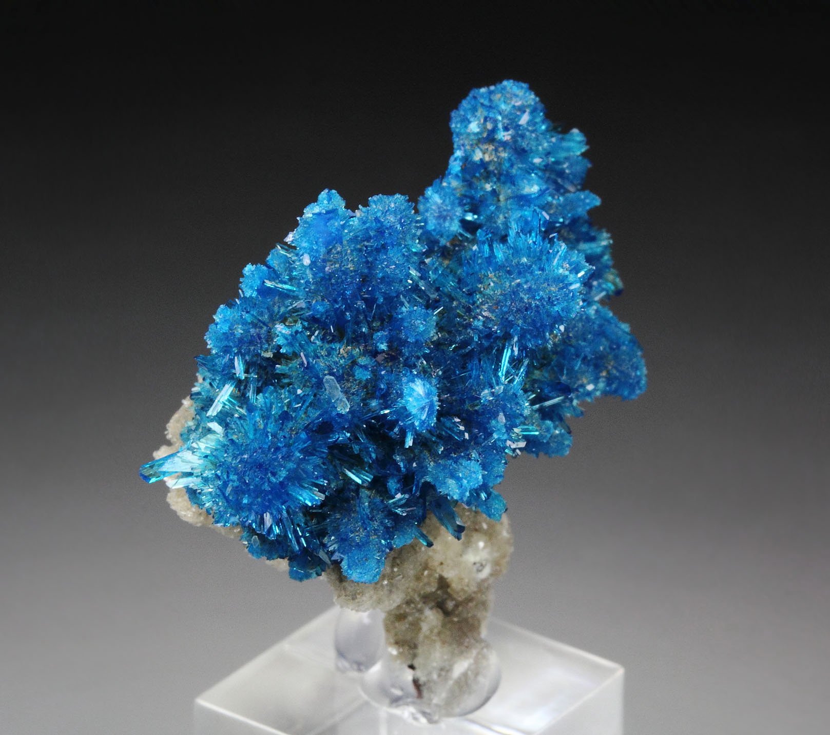 PENTAGONITE