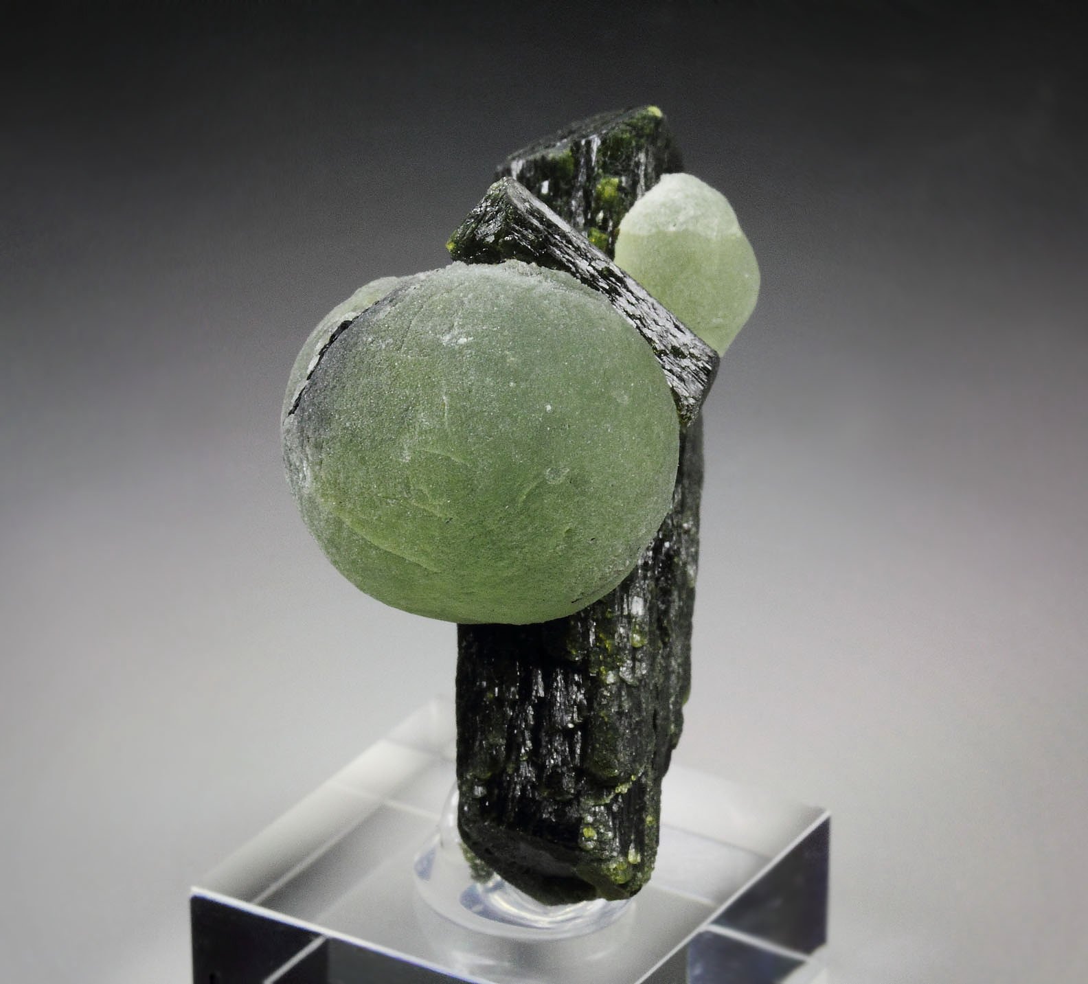 PREHNITE, EPIDOTE