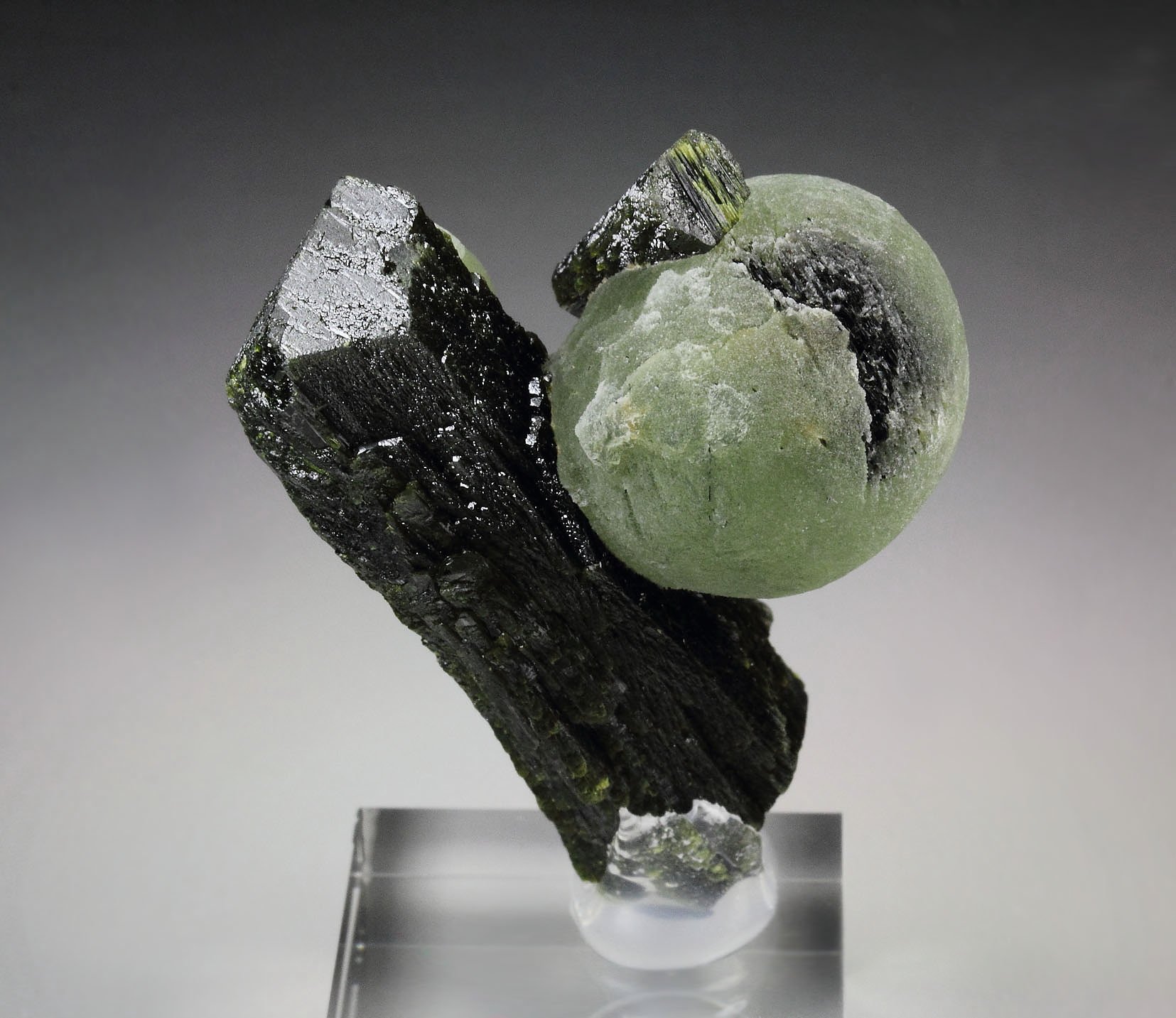 PREHNITE, EPIDOTE