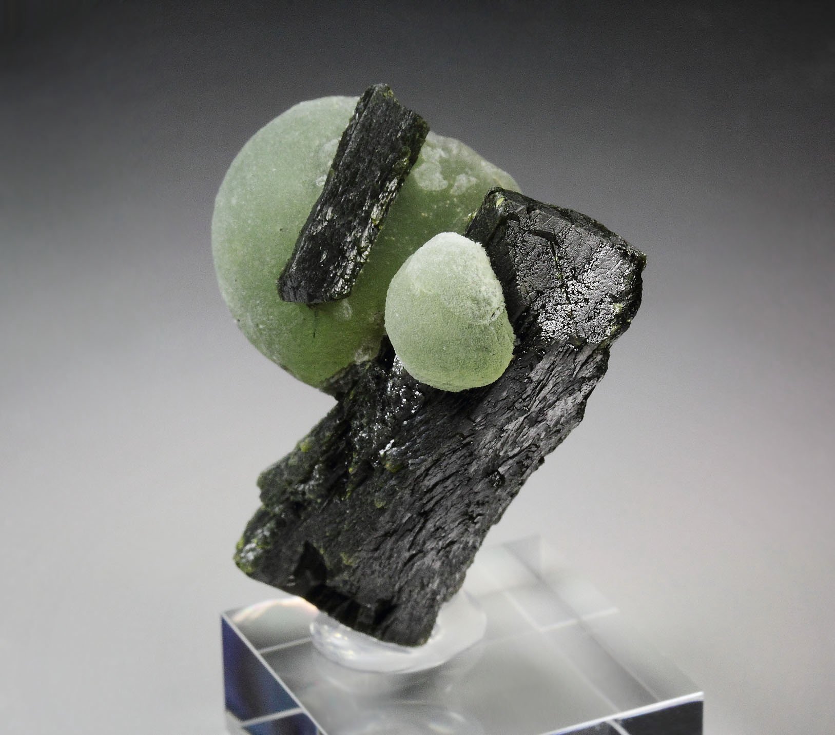 PREHNITE, EPIDOTE